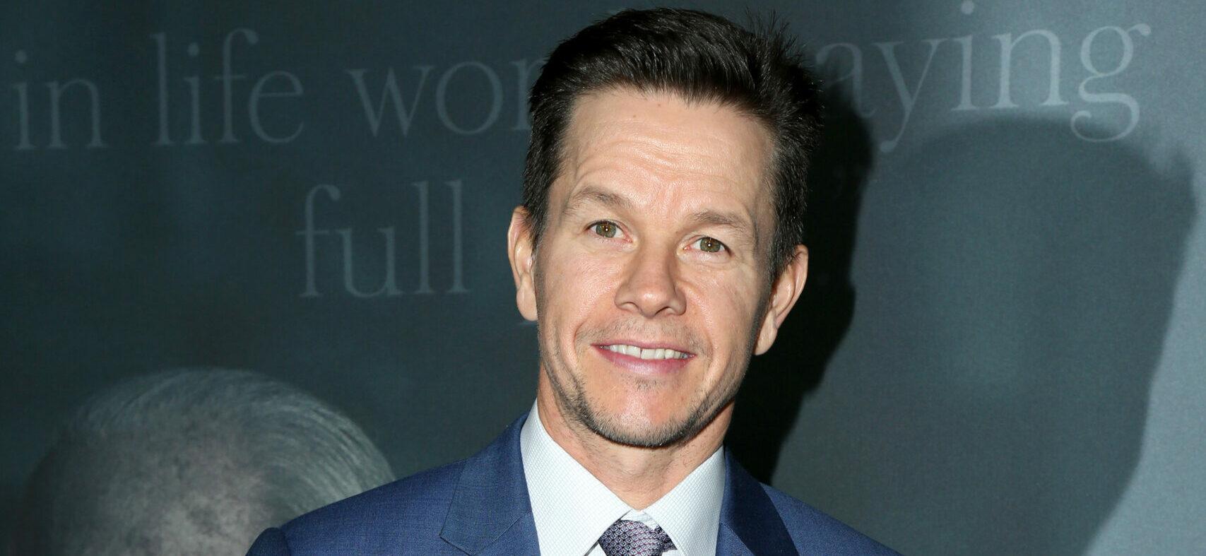 Mark Wahlberg at the "All the Money in the World" Premiere at the Samuel Goldwyn Theater