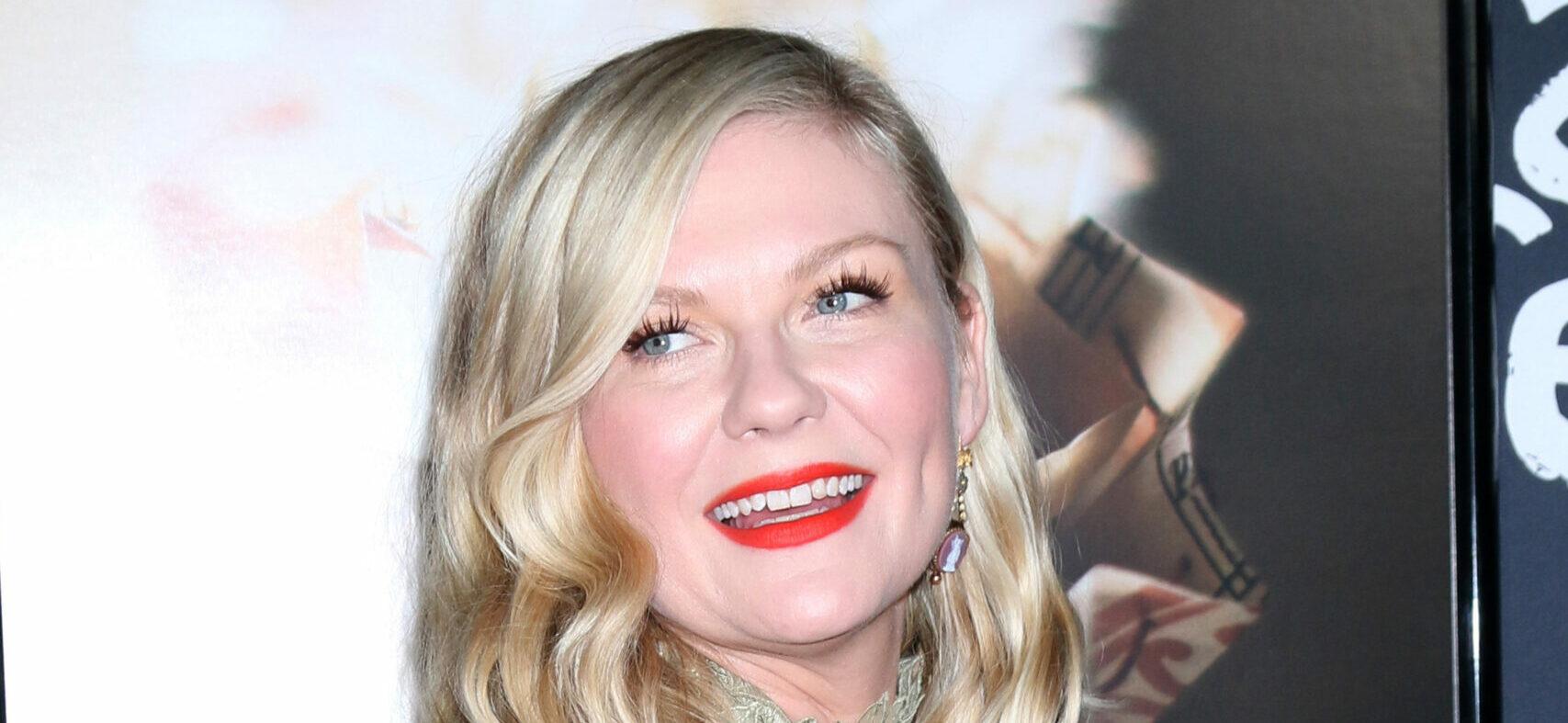 Kirsten Dunst at the AFI Fest - The Power of The Dog LA Premiere - Los Angeles