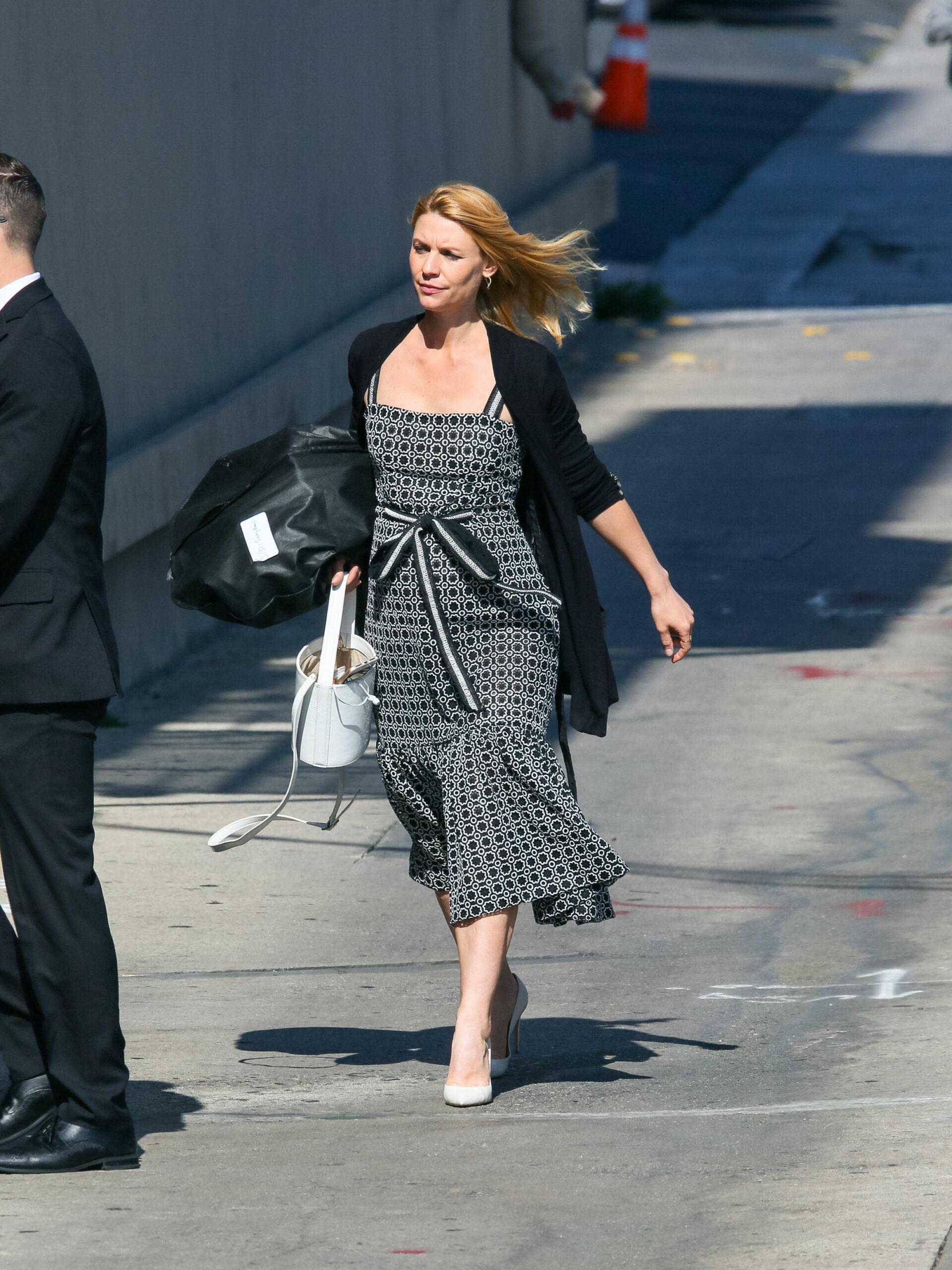 Claire Danes em apos Jimmy Kimmel Live apos
