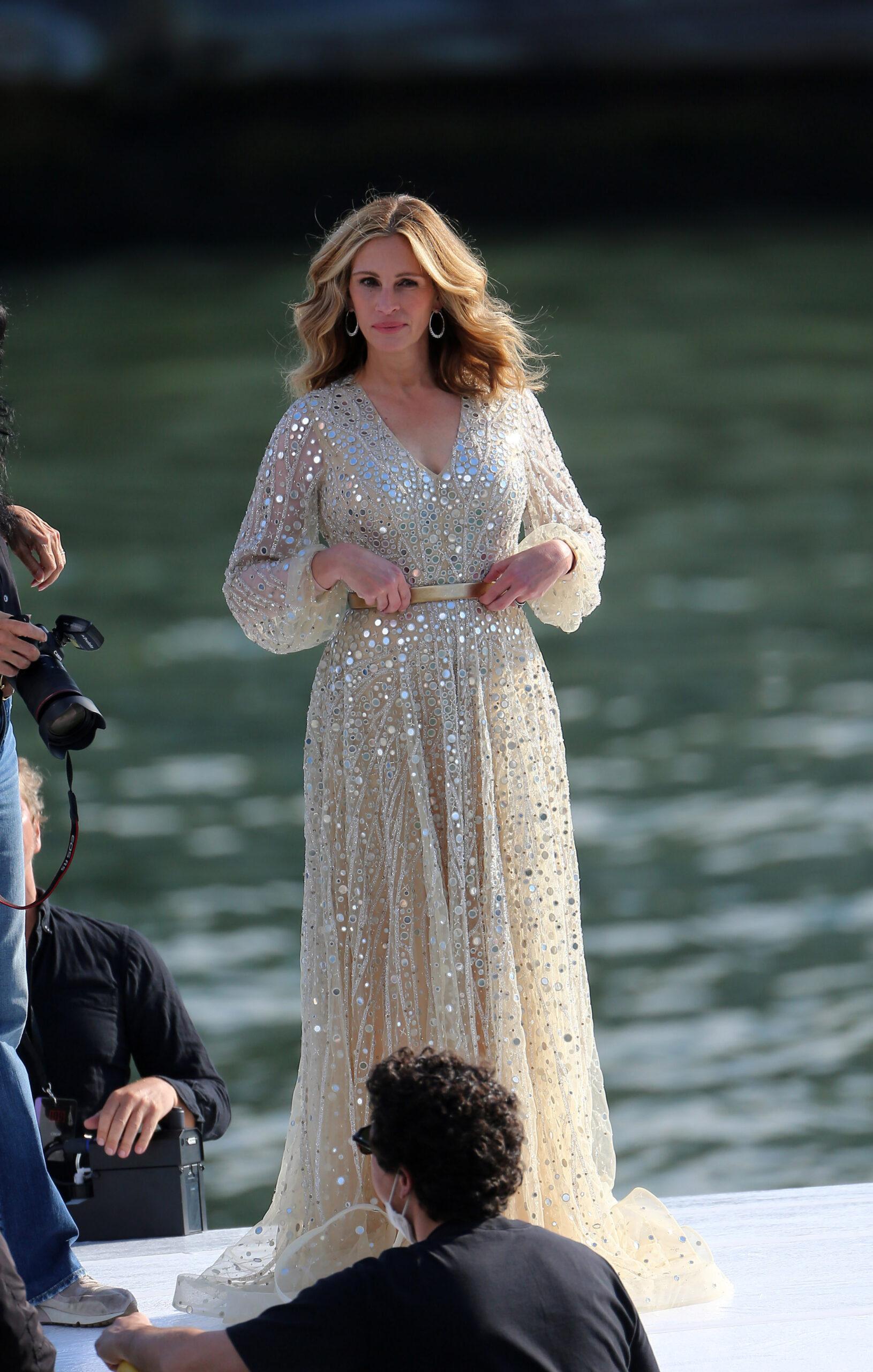 Julia Roberts shooting a new advertising on the river Seine in Paris