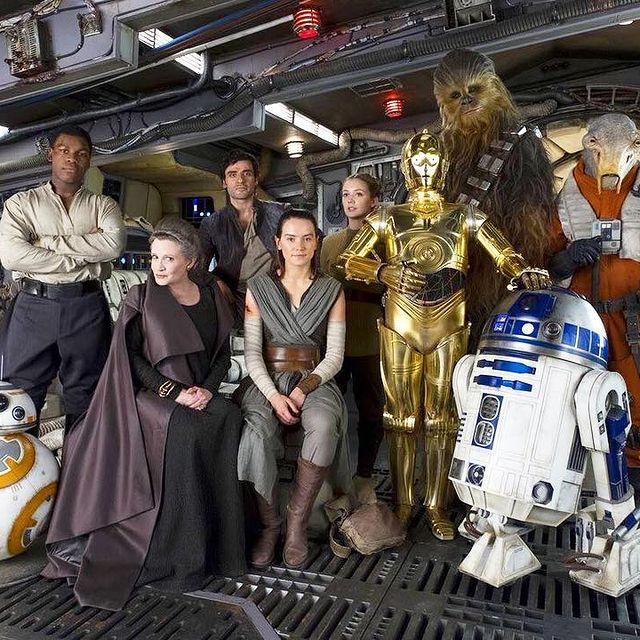 Daisy Ridley with John Boyega and The Last Jedi cast