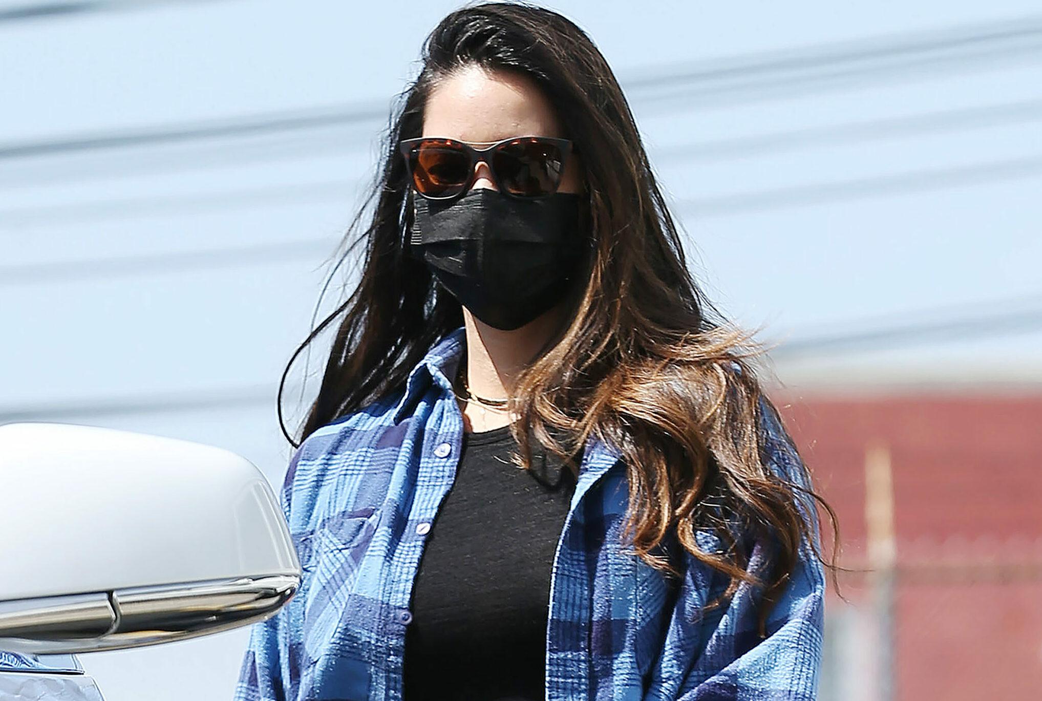 Olivia Munn leaves the gym in Los Angeles