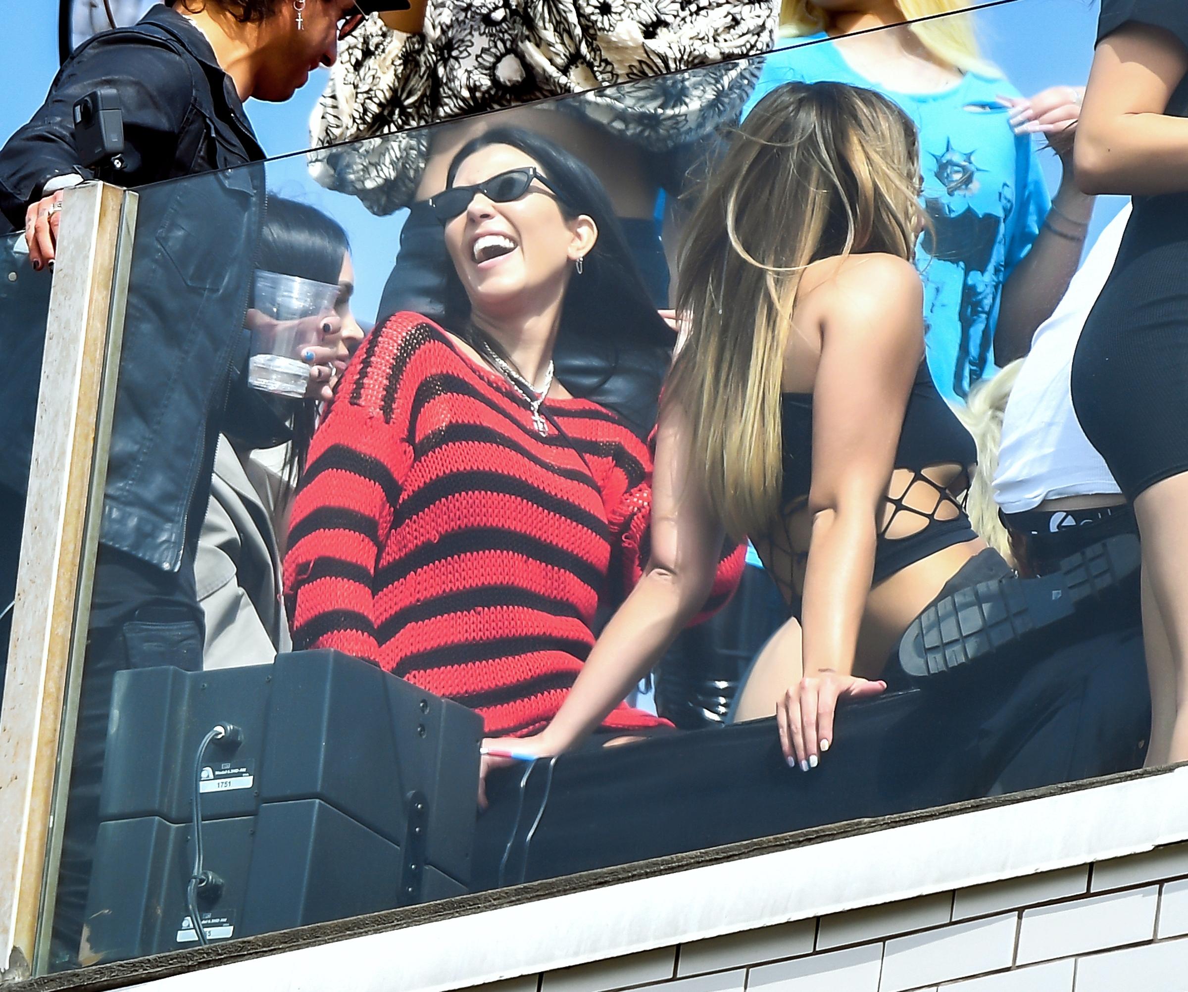 Megan Fox Kourtney Kardashian amp Addison Rae Bond amp Take Selfies While Watching Their Boyfriends Machine Gun Kelly amp Travis Barker apos s rooftop performance
