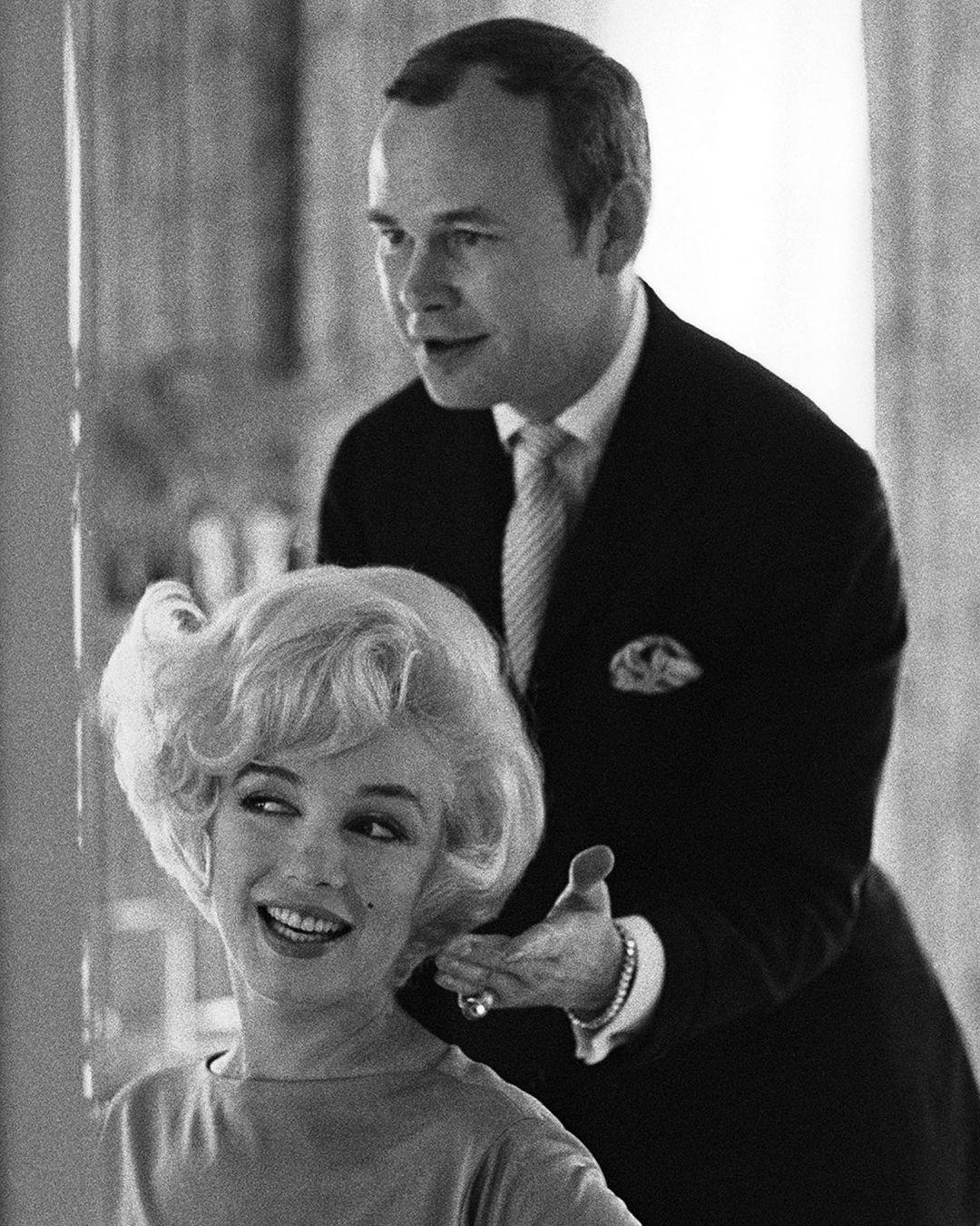 Marilyn Monroe with Hair Stylist Kenneth Battelle
