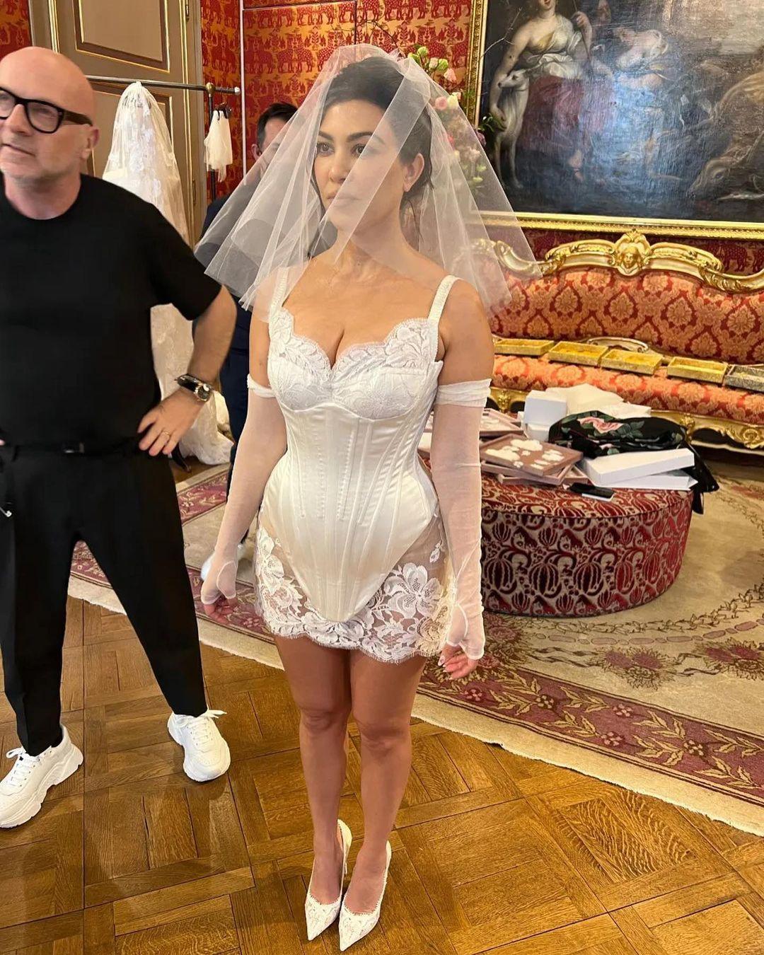 Kourtney Kardashian's wedding veil had a Travis Barker tat