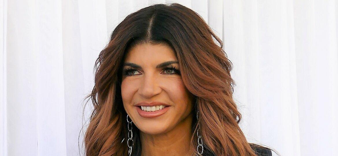 Teresa Giudice arriving to Andy Cohen's baby shower.