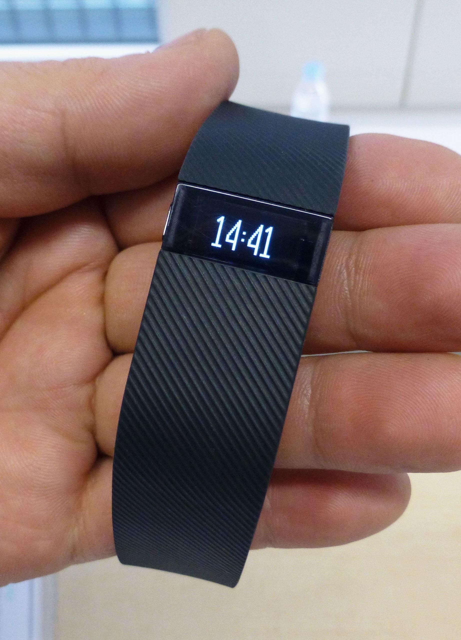 Wearable activity-tracker market bracing for keen competition