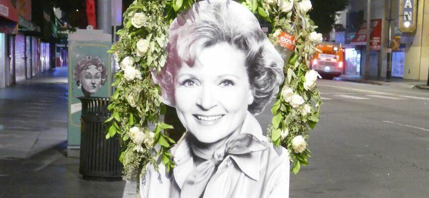 Shrine For quot Golden Girl quot Betty White On The Hollwood Walk Of Fame