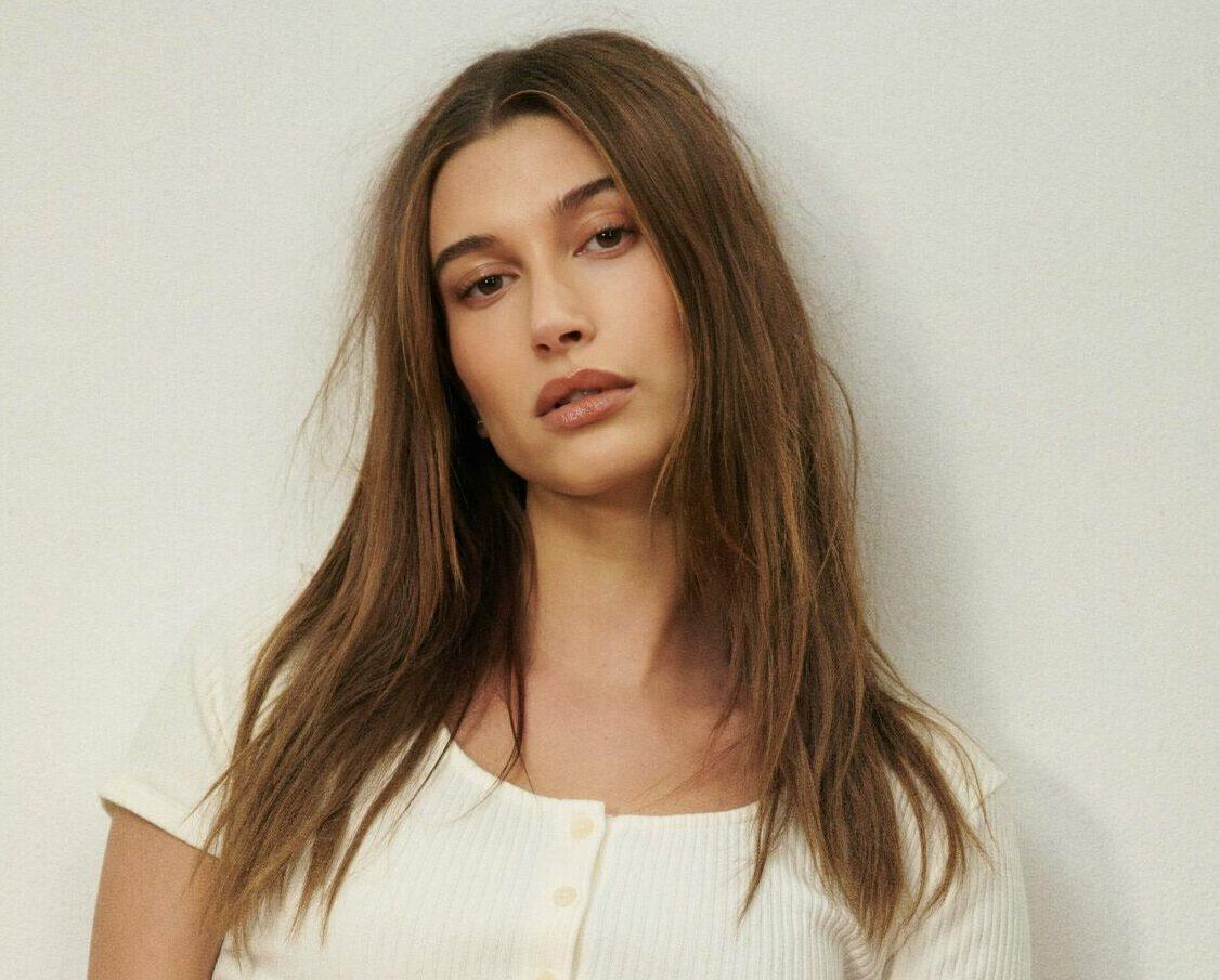 Hailey Bieber shows off natural beauty for Levi apos s