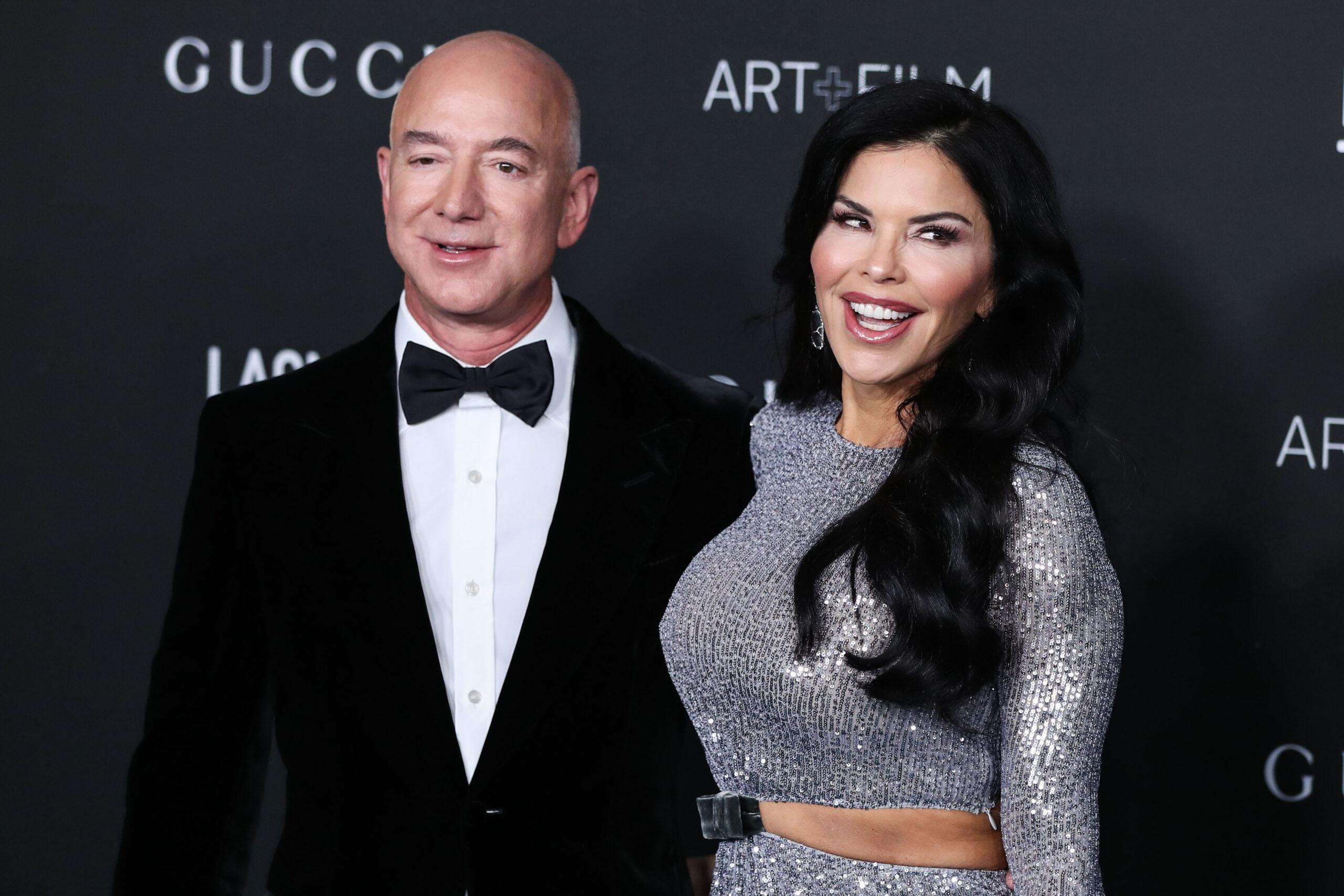 Jeff Bezos and girlfriend/American news anchor Lauren Sanchez arrive at the 10th Annual LACMA Art + Film Gala 2021