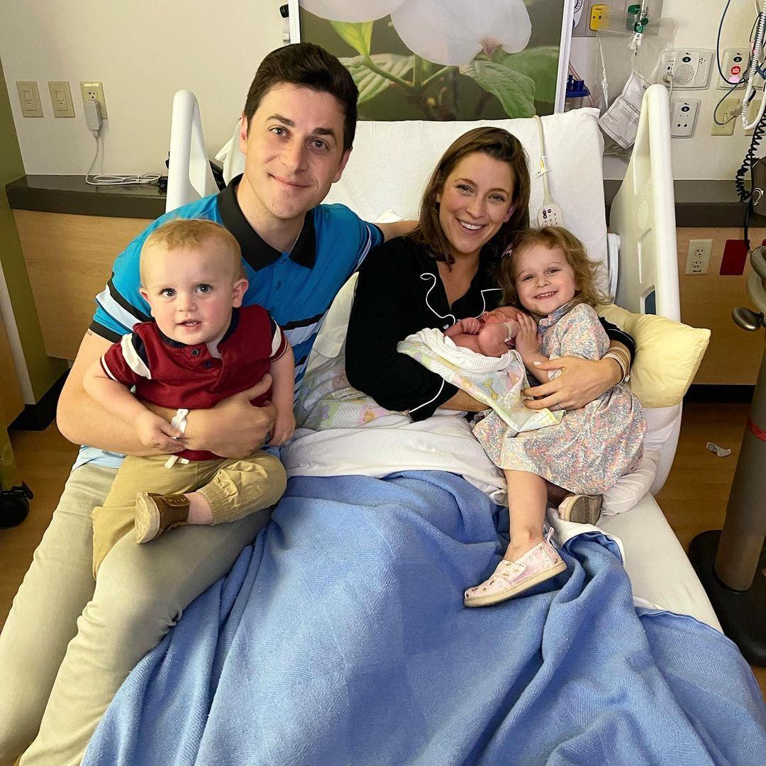 David Henrie and Wife with their children and newborn daughter
