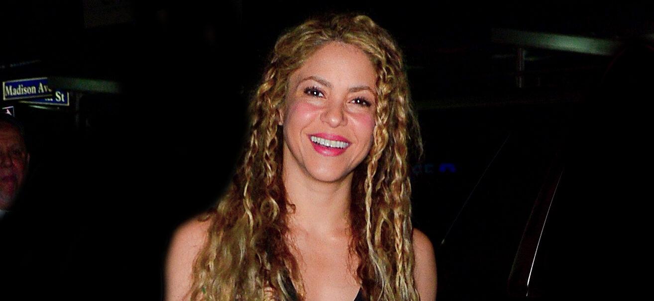 Shakira spotted out to Zuma for late snack in New York