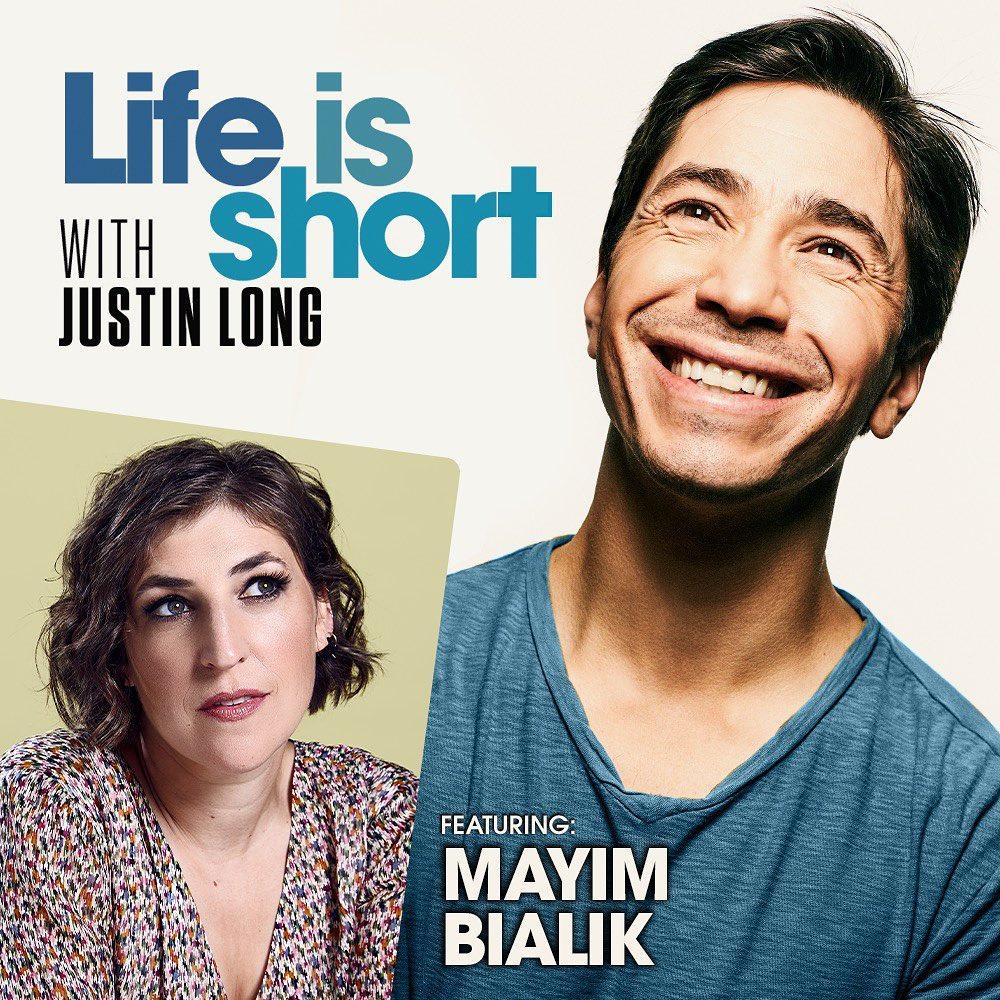 Mayim Bialik and Justin Long