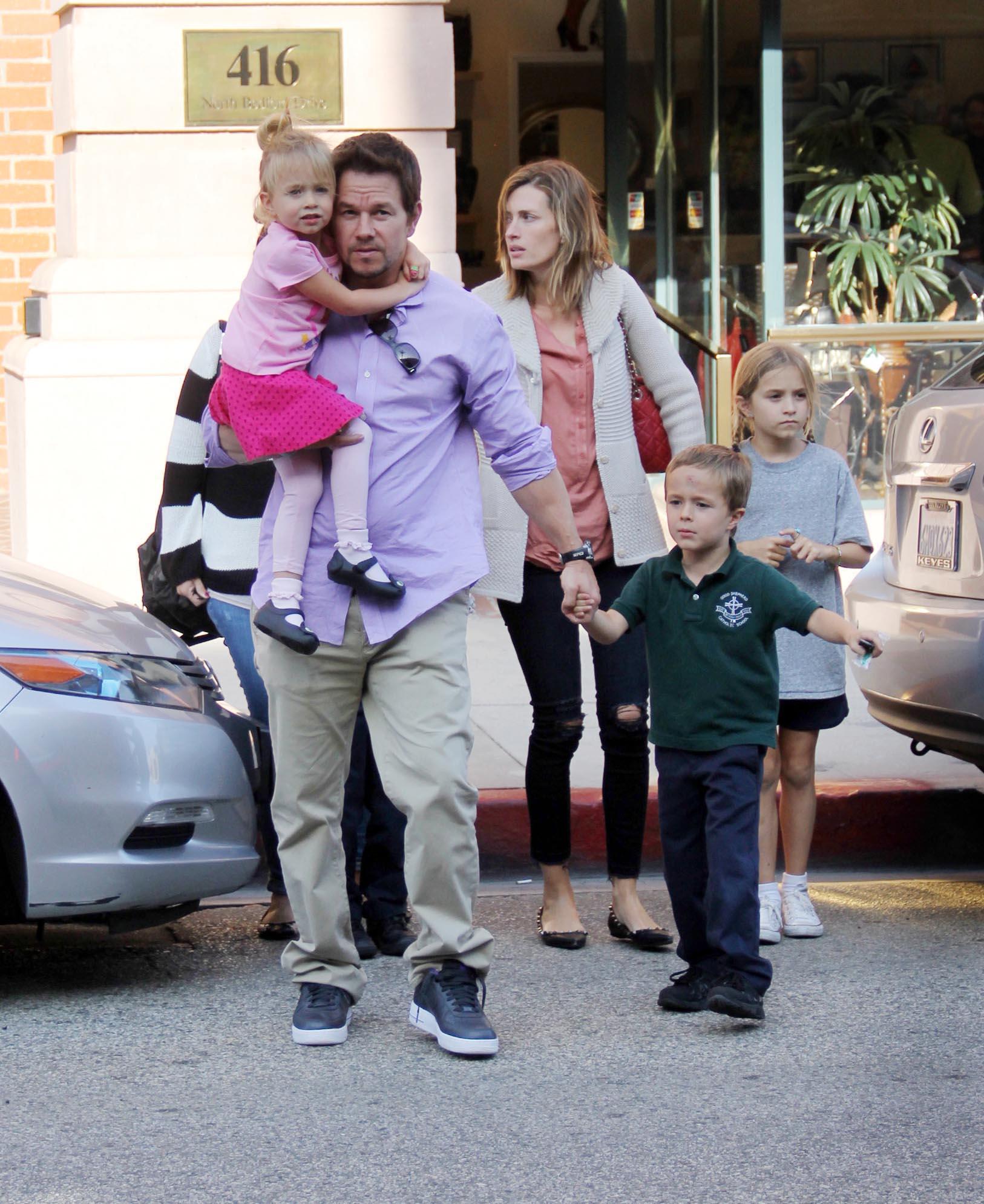 ©2013 RAMEY PHOTO 310-828-3445 Beverly Hills, California, October 10, 2013 Mark Wahlberg and Rhea Durham take their kids out in Beverly Hills. RC (Mega Agency TagID: MEGAR73604_1.jpg) [Photo via Mega Agency]