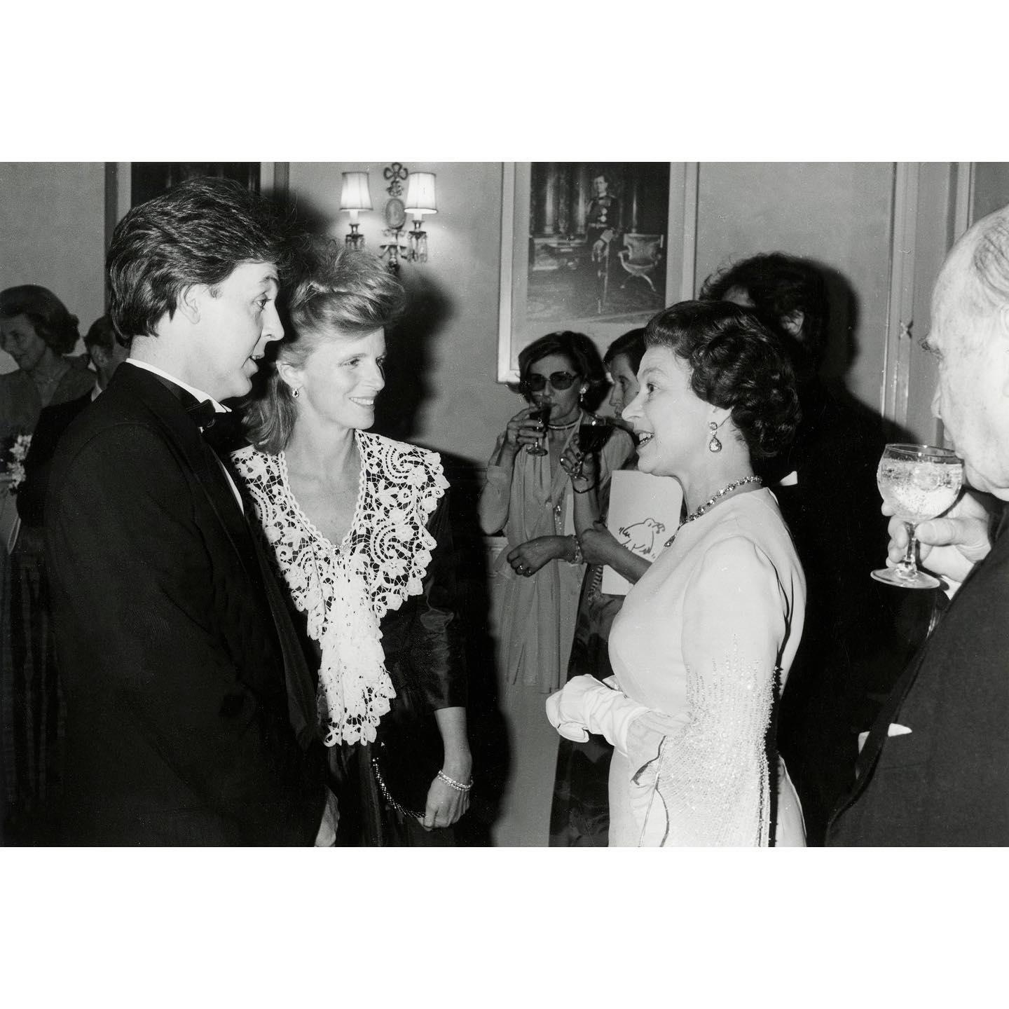 Paul McCartney and Queen Elizabeth II