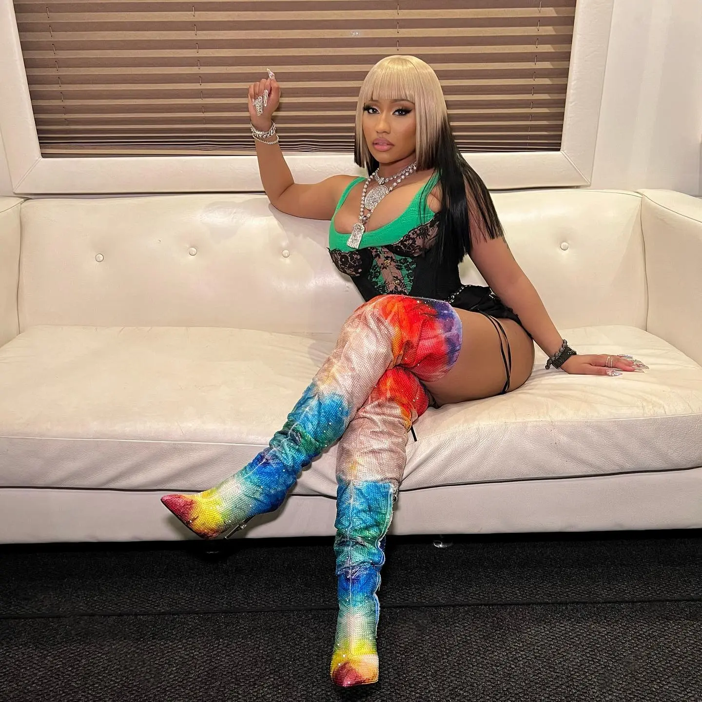 Nicki Minaj Harassed By Blogger, Throws The Book At Her in Legal Docs