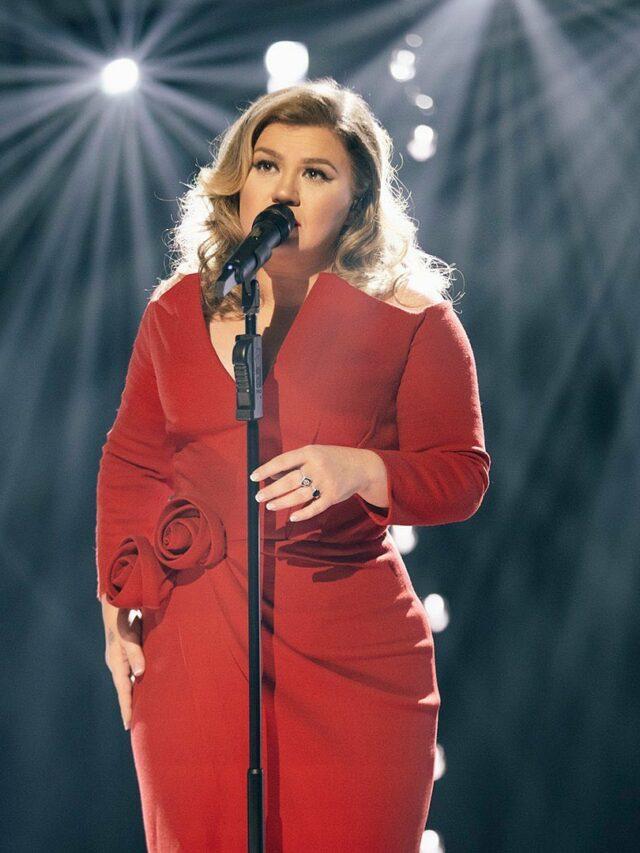 Kelly Clarkson's post on her Instagram page