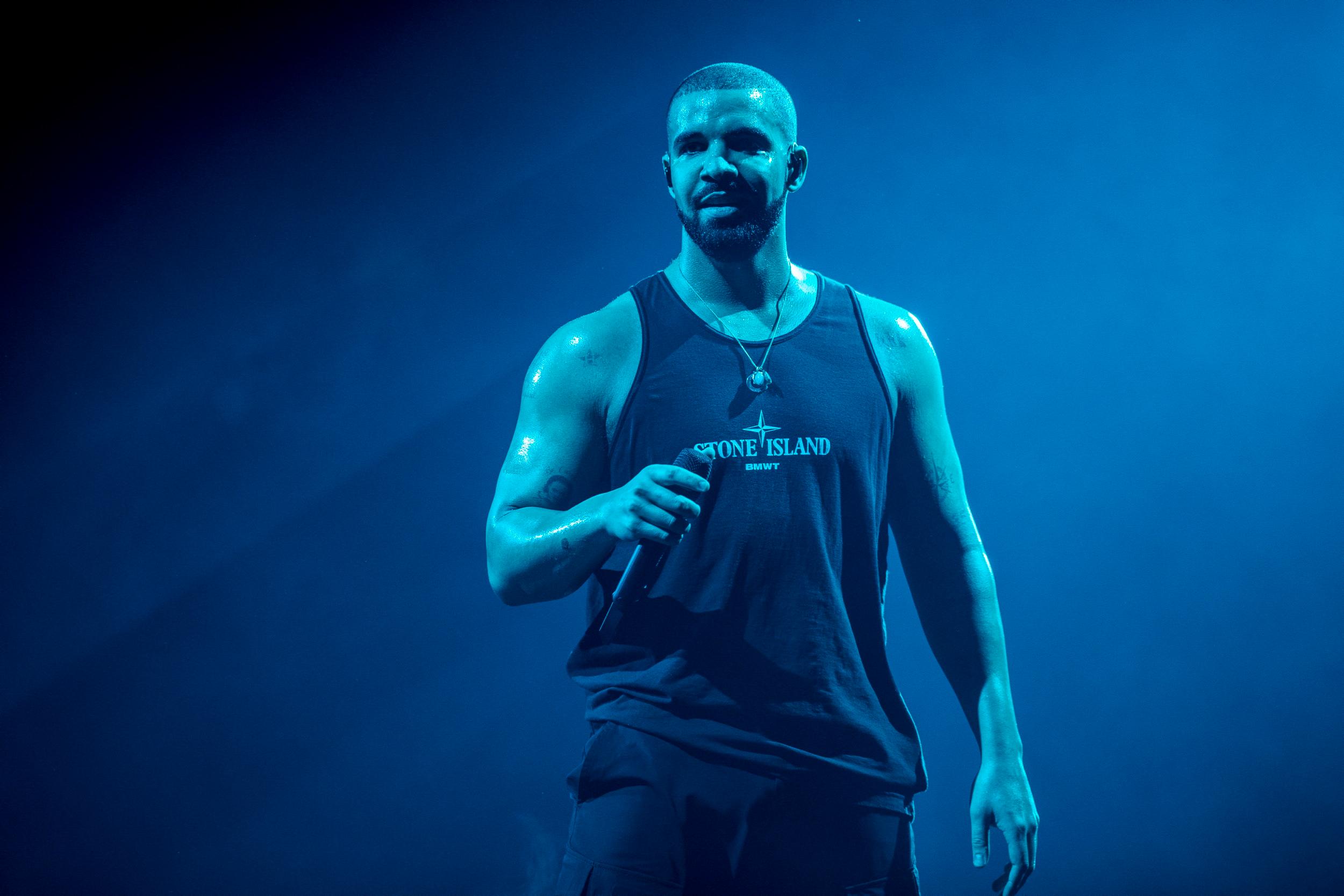Drake's gift to DJ Khaled is a bit potty!
