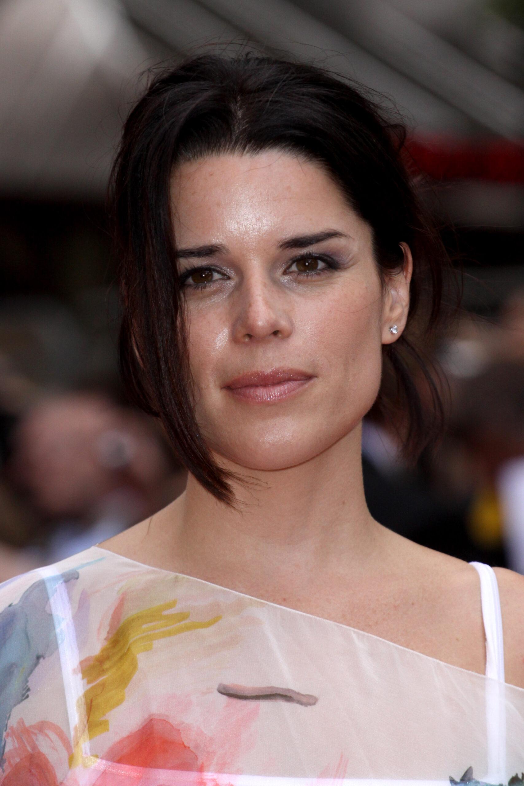 Neve Campbell at "Inglorious Basterds" UK Premiere at the Odeon Leicester Square, London, UK.
