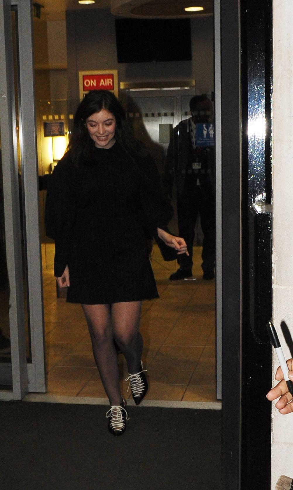 Lorde leaving the Jo Whiley show on Radio 2