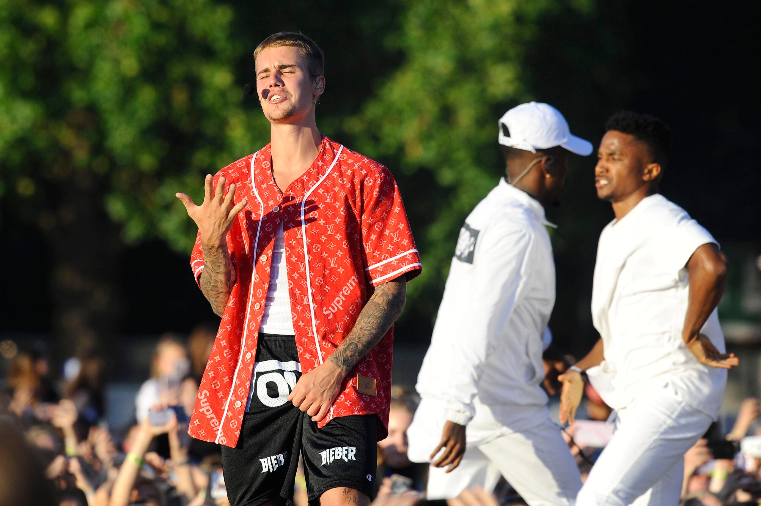 Justin Bieber performing at British Summertime 2017