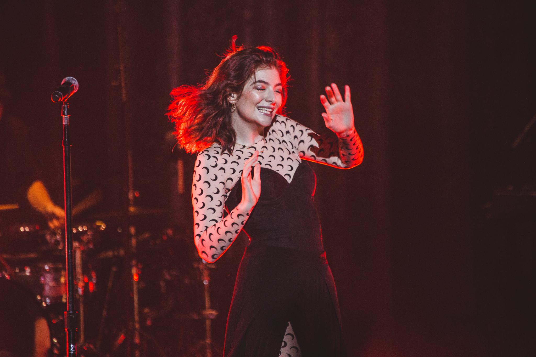 Lorde performs at the Manchester Apollo on the opening night of her 2017 18 world tour