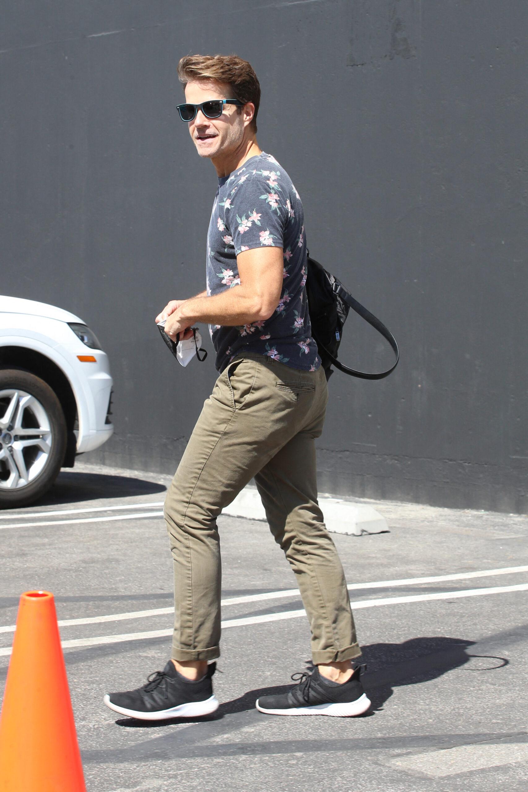 DWTS pros head into the dance studio on Wednesday