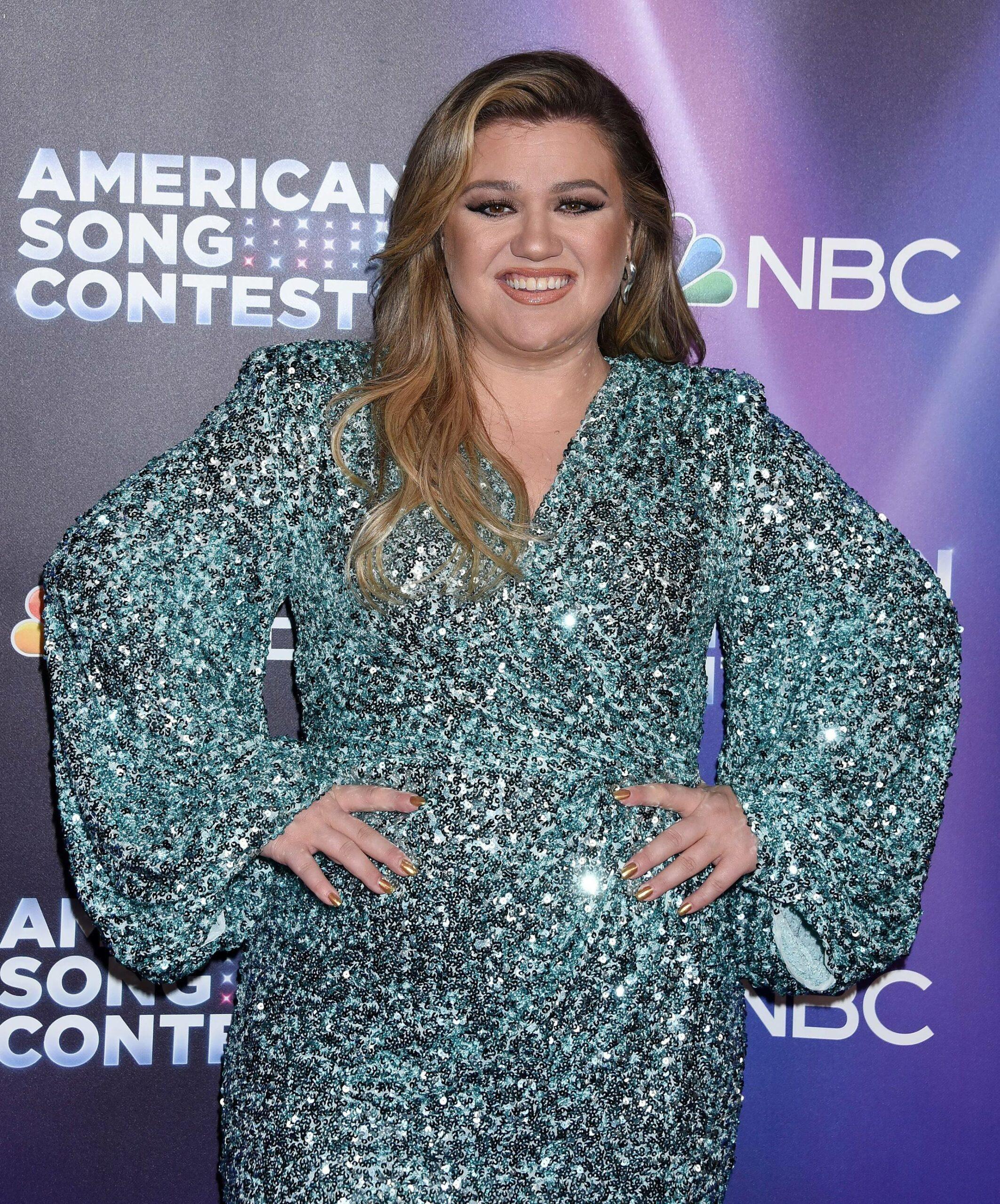 Kelly Clarkson American Song Contest Week 3 Red Carpet