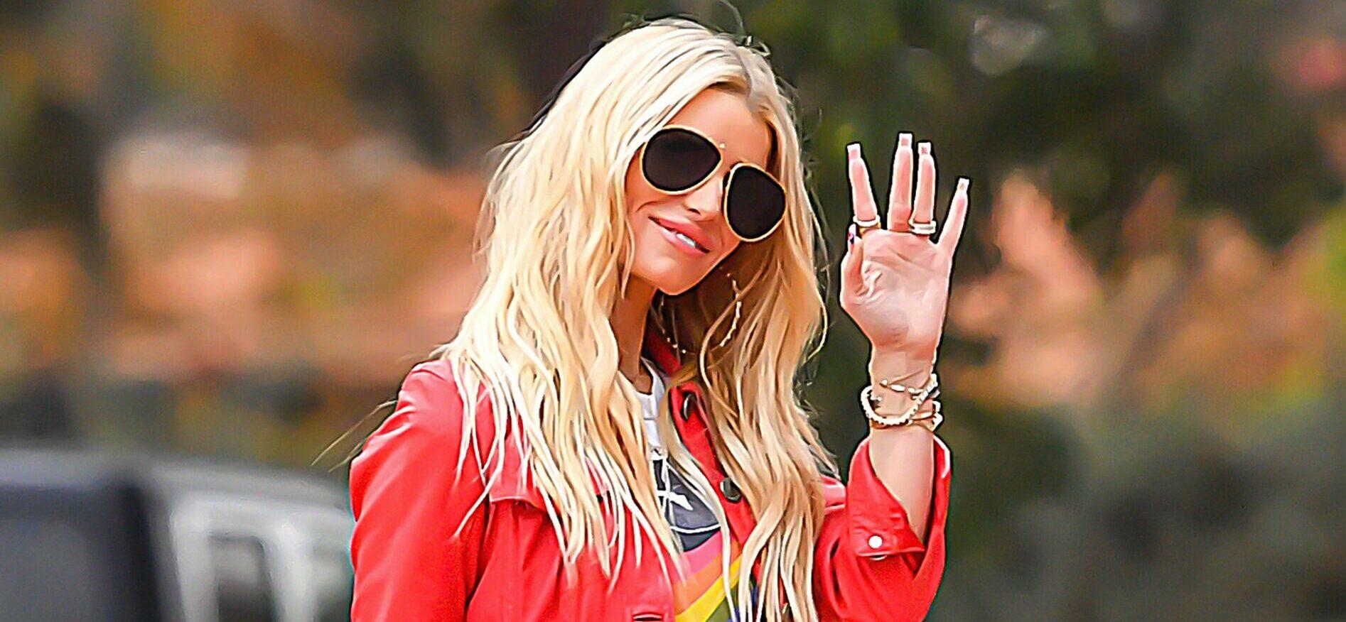 Jessica Simpson trolled again for her weight
