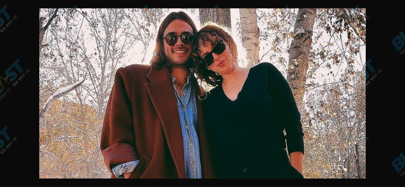 Rumer Willis Shows Off Baby Bump As She And Her BF Announce They Are Expecting