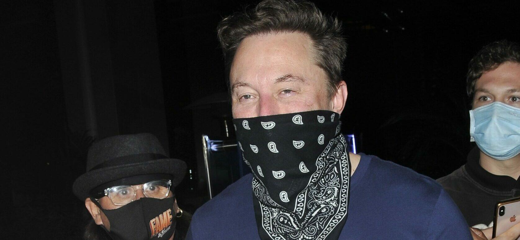 Elon Musk at BOA steakhouse for dinner