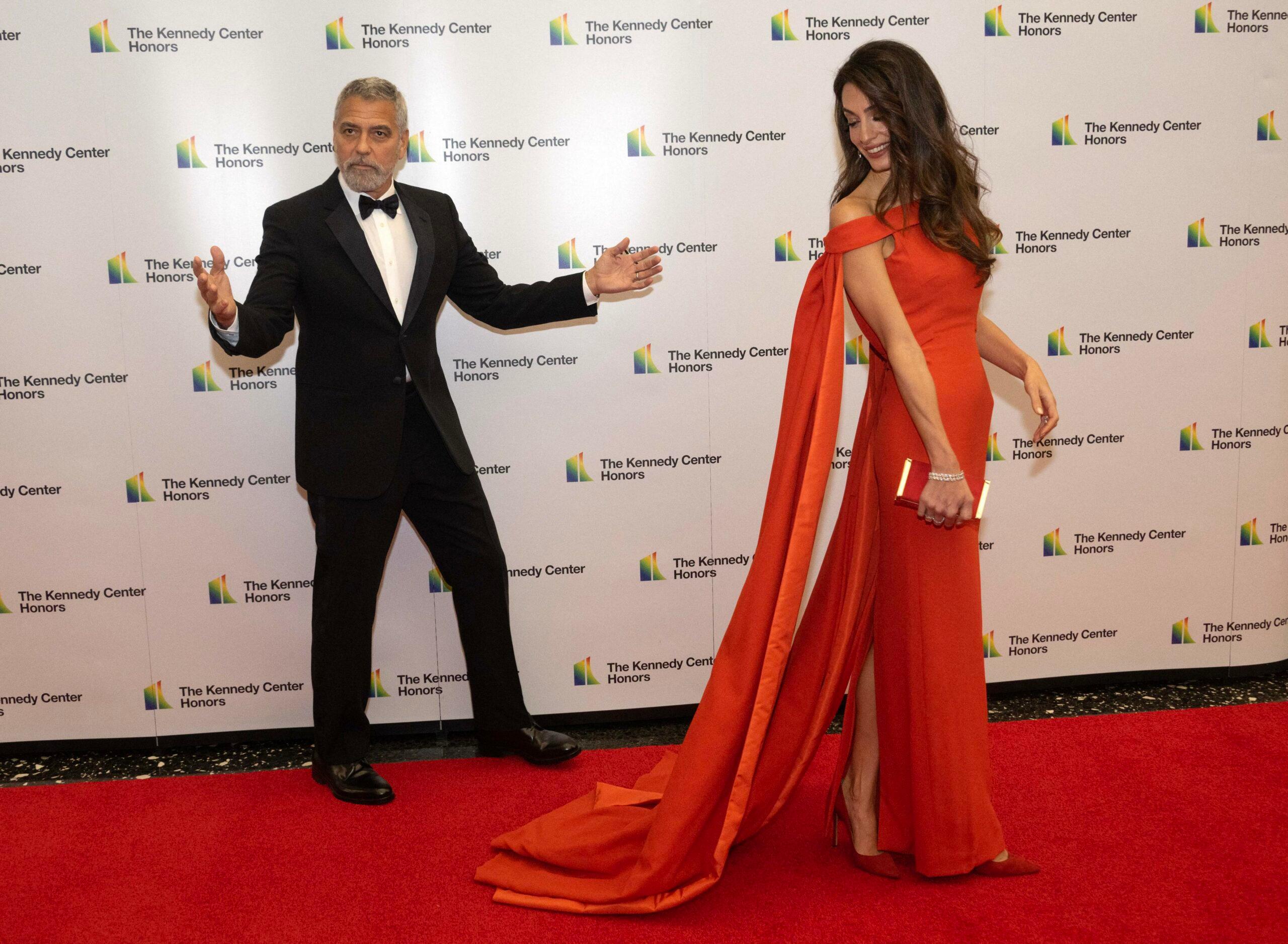 George Clooney won hearts at the 45th Kennedy Center Honors fixing Amal's train