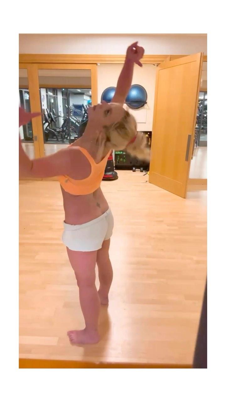 Britney Spears dancing on Instagram