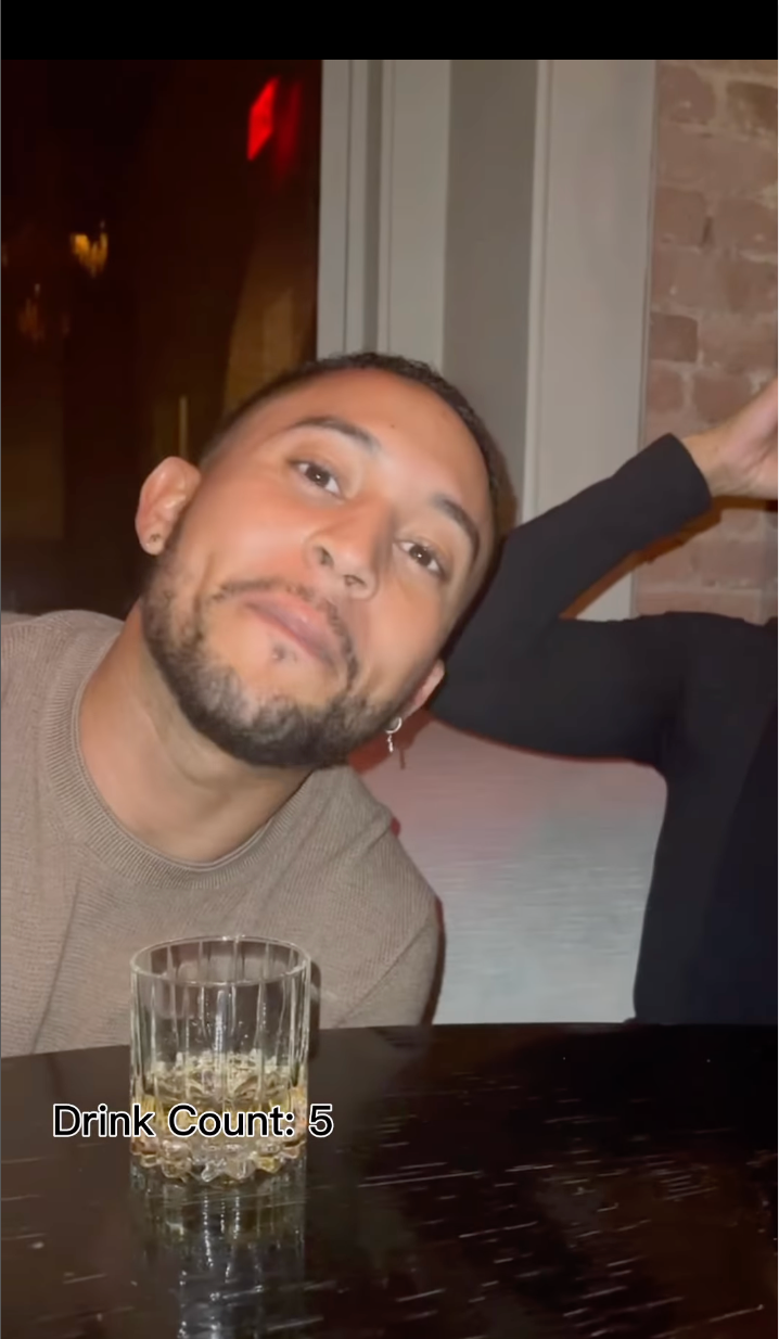 Tahj Mowry Hilariously Begs For Help During Night Out Drinking With Tia Mowry