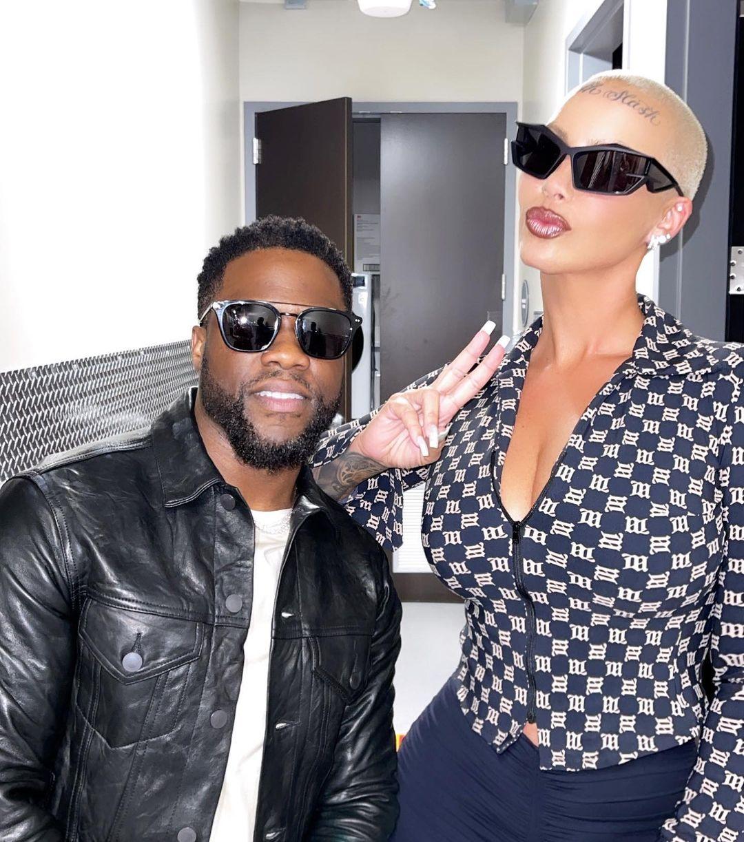 Amber Rose Offers Up A Taboo Favor For Super Bowl Tickets, Celebs Rush To Volunteer