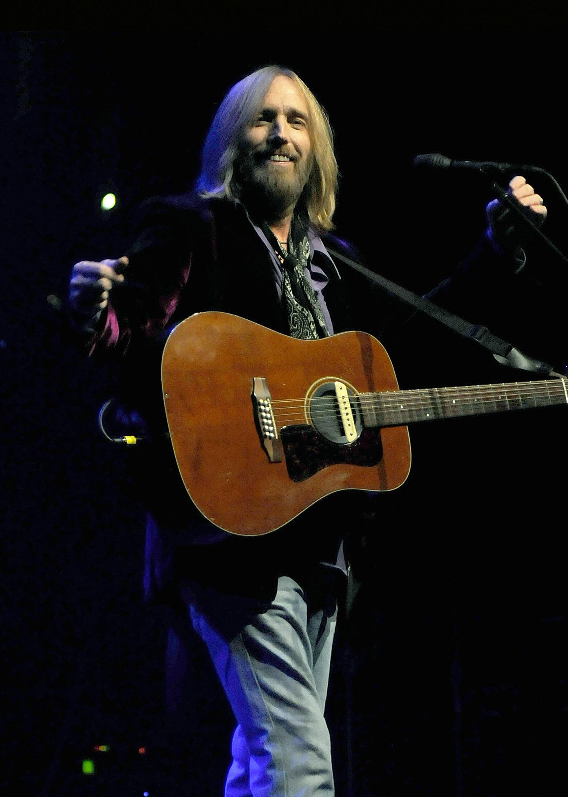 Tom Petty and the Heartbreakers perform live in concert in Sunrise Florida