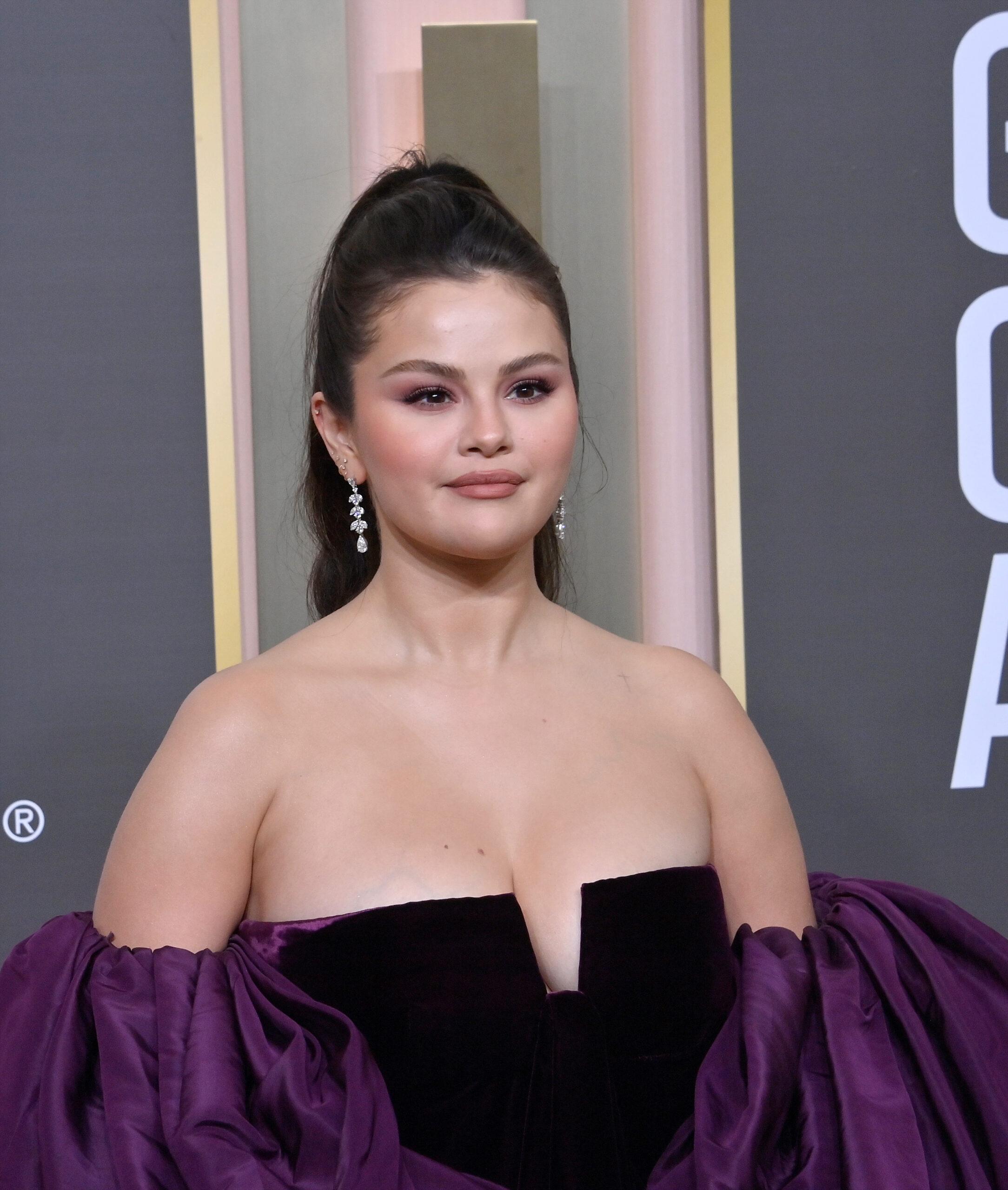 Selena Gomez Attends the Golden Globe Awards in Beverly Hills
