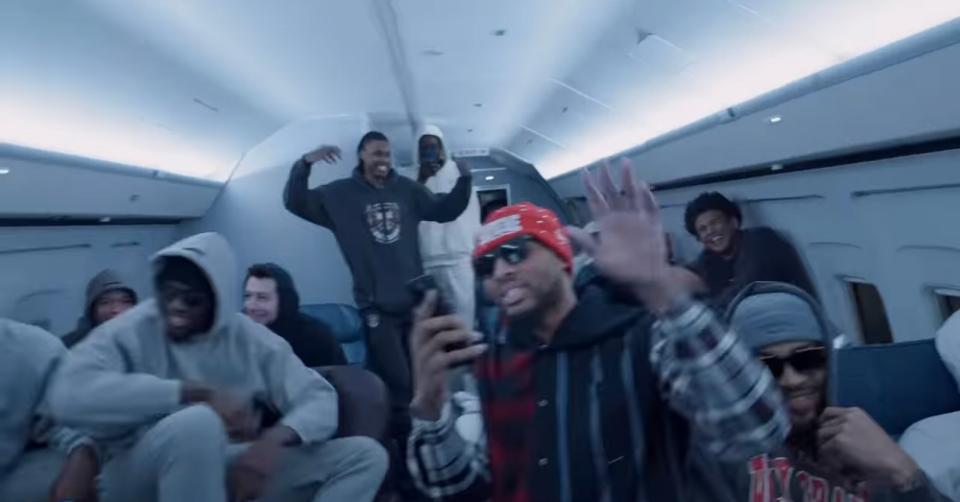 Damian Lillard raps on grounded flight