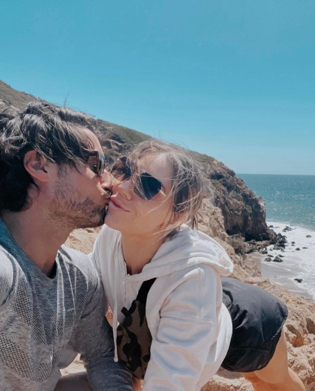 Jenna Johnson Recalls Sweet Memories With Husband On First Valentine As Parents