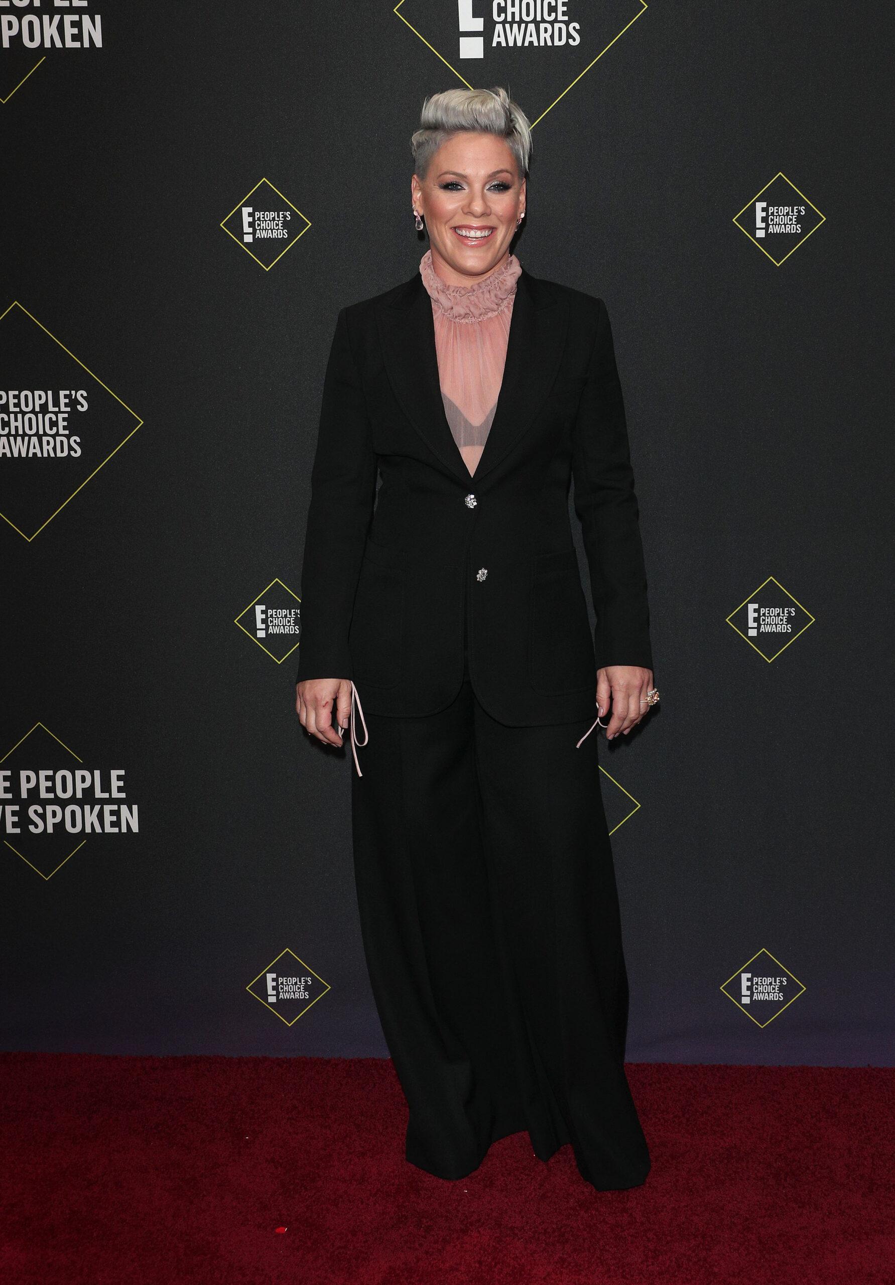 Singer Pink at the 45th Annual Peoples Choice Awards In Los Angeles