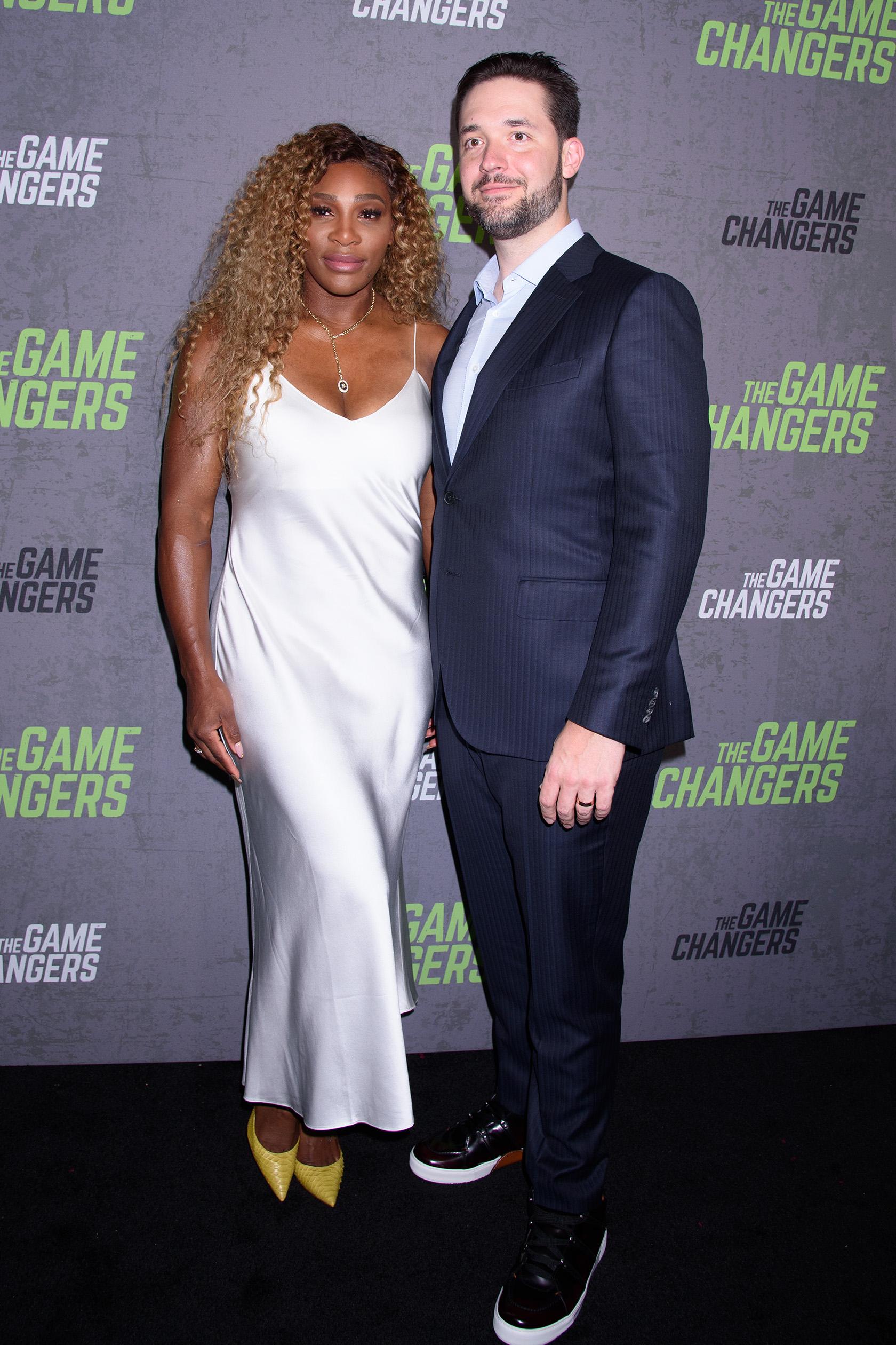 Serena Williams and Alexis-Ohanian attends the game exchanger screen