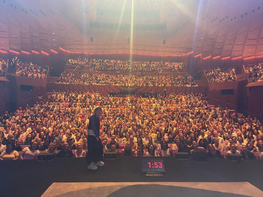 Jennette McCurdy speaking at the Sydney Opera House