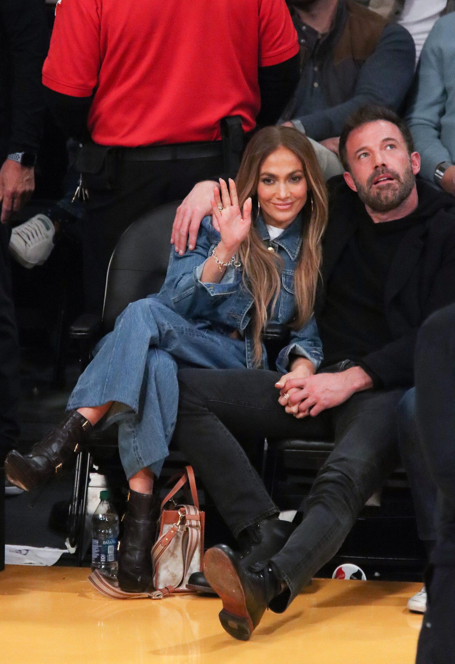 Jennifer Lopez and Ben Affleck attend the Lakers vs. Boston game