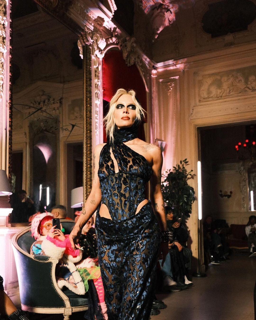 Halsey makes runway debut at Paris Fashion Week