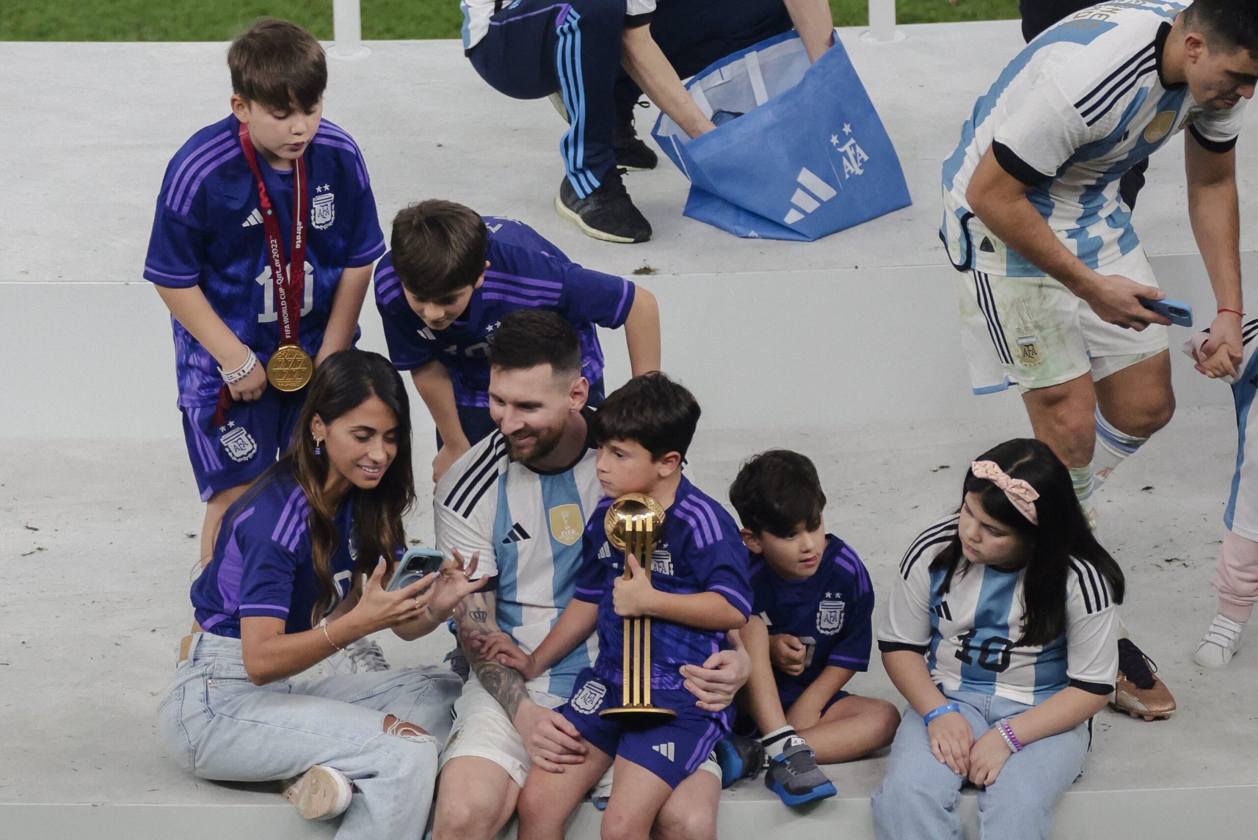 World Cup Final Winner Lionel Messi with family