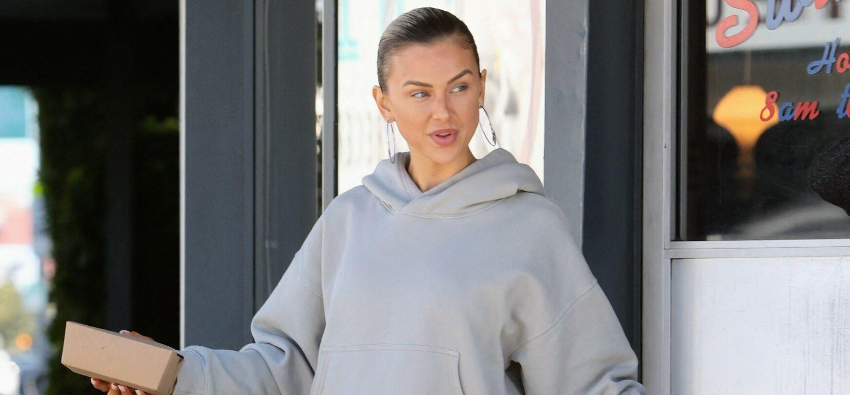 Lala Kent seen leaving Swinger apos s Cafe for lunch