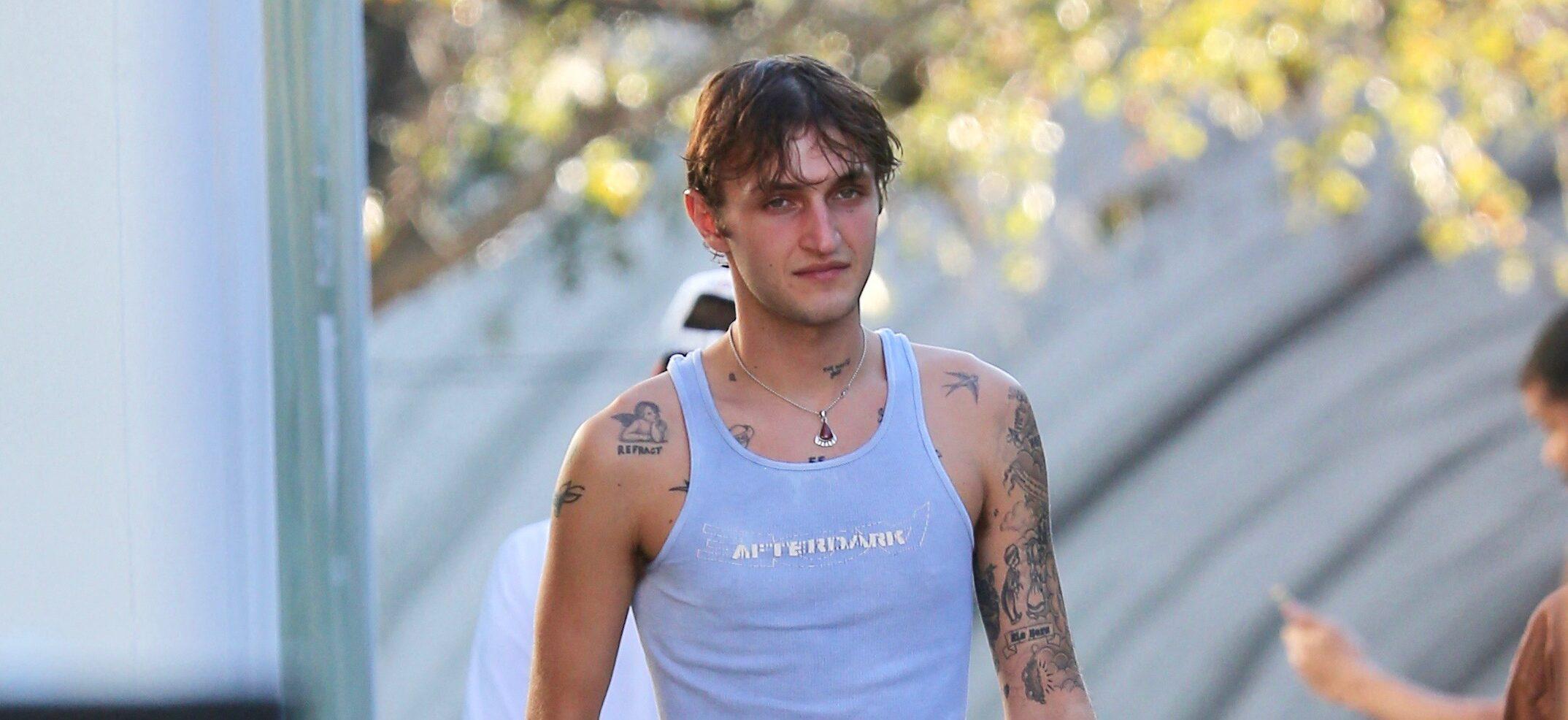 Anwar Hadid appears exhausted during an outing with friends in Los Angeles