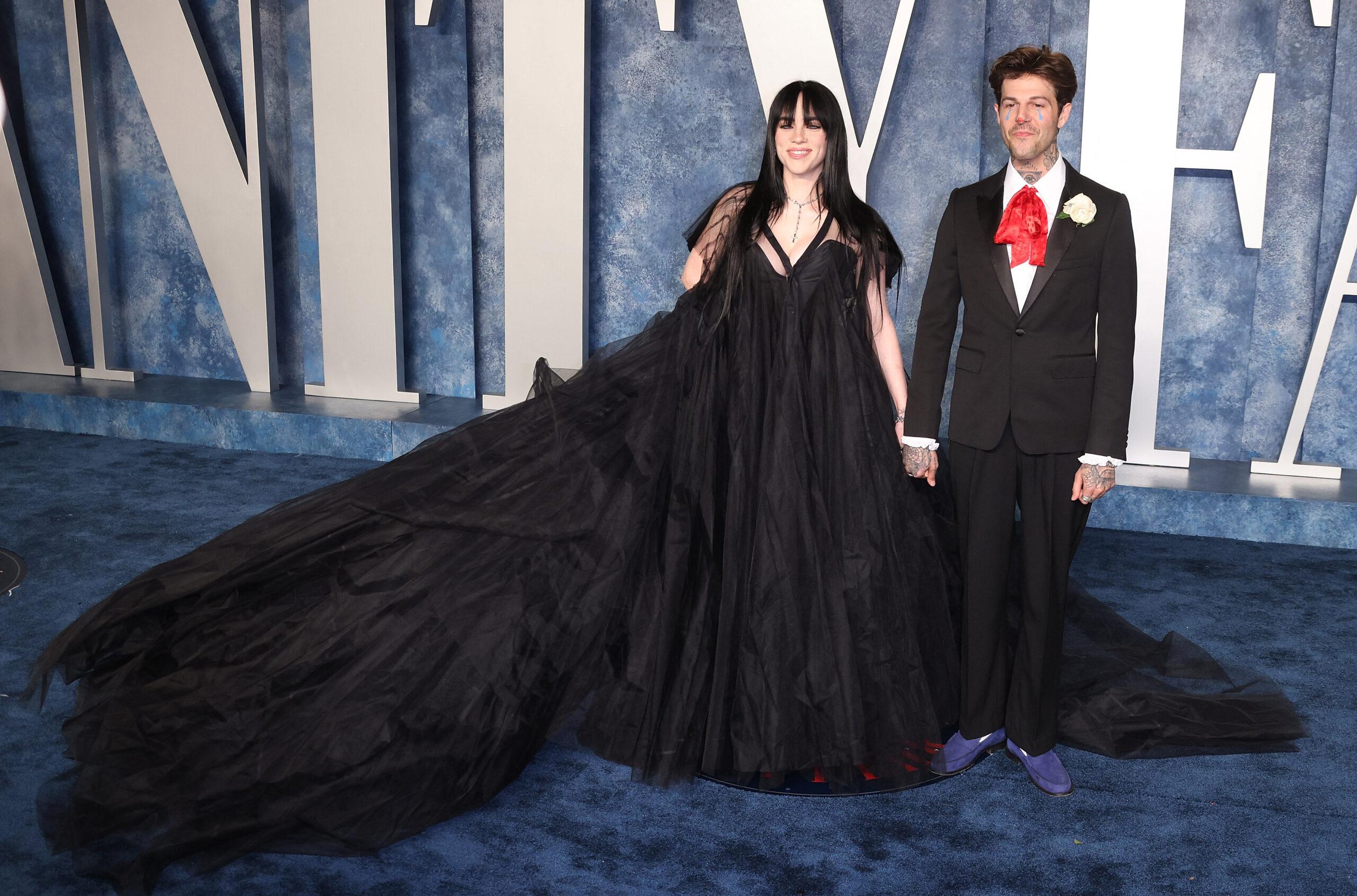 Billie Eilish e Jesse Rutherford na festa do Oscar da Vanity Fair 2023 - Chegadas