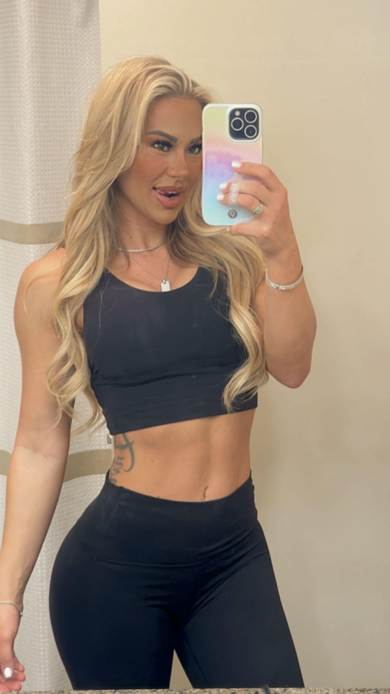 Kindly Myers Reveals What She Does At 9 PM! 