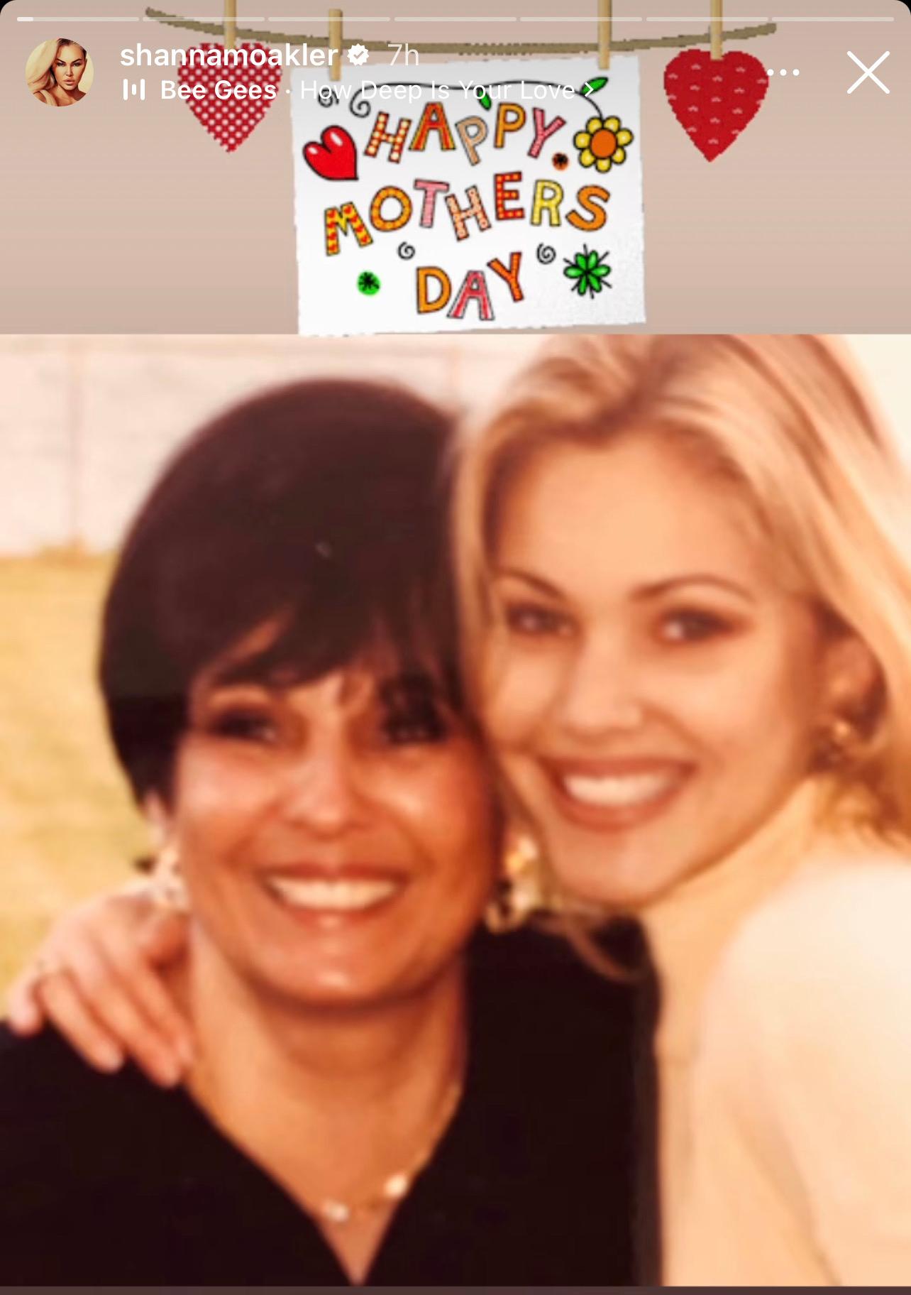Shanna Moakler Remembers Late Mom In Mother's Day Celebration